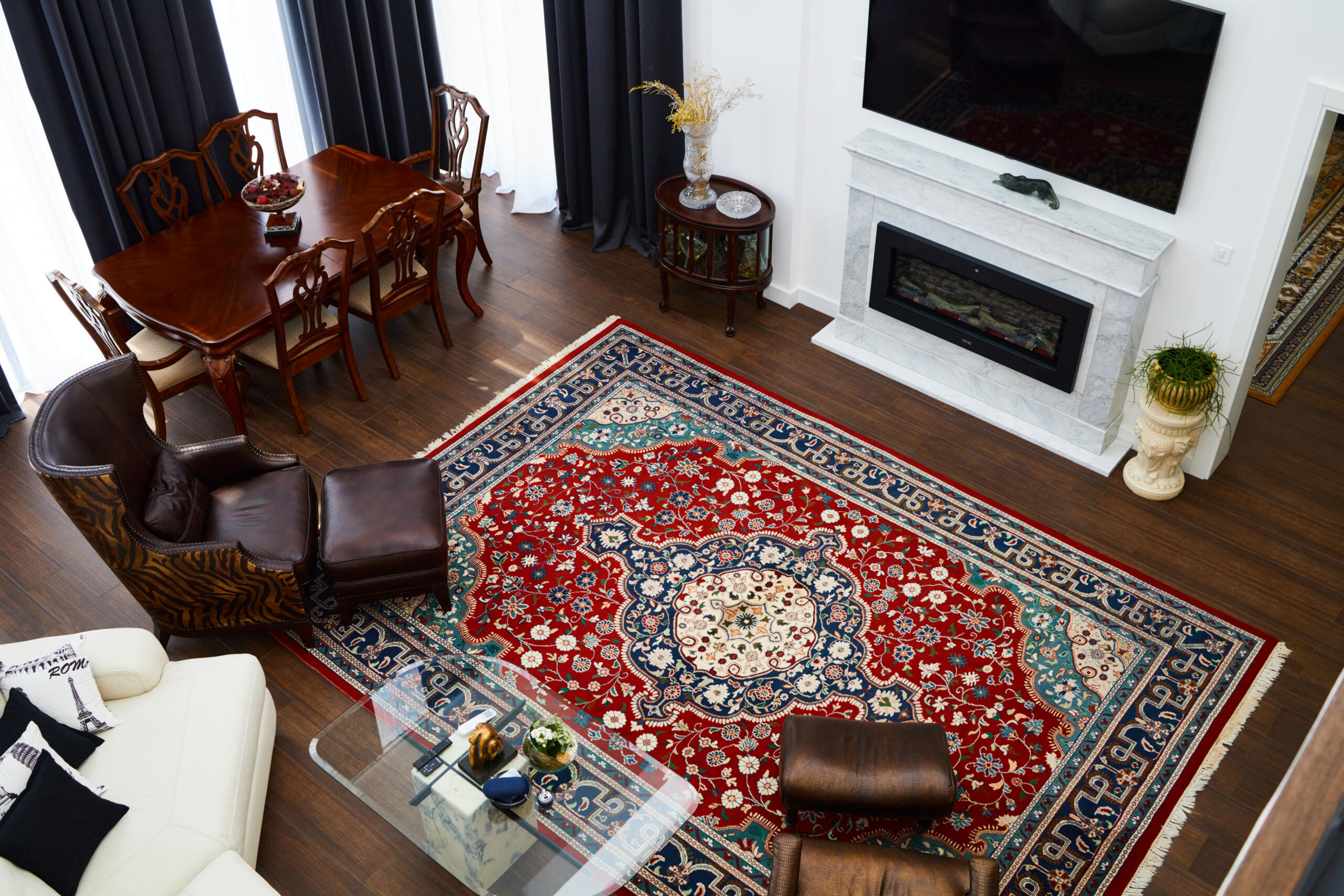 Spacious house in Kumbor with a total area of 335 m²