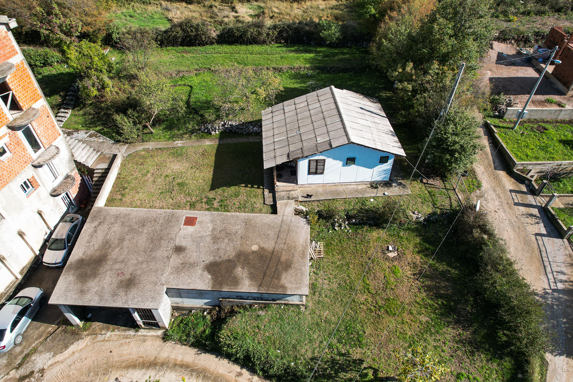 Urbanized Plot with Sea View and Own Water Source – Lapčići, 1,000 m²