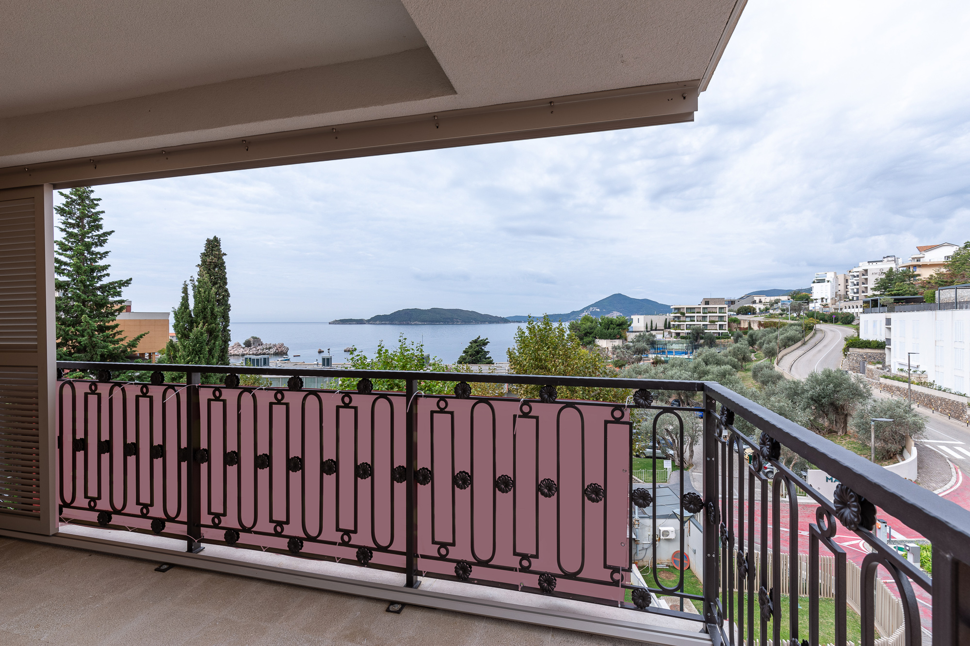 Modern Two-Bedroom Apartment with Panoramic Sea View — Pržno, 68 m²