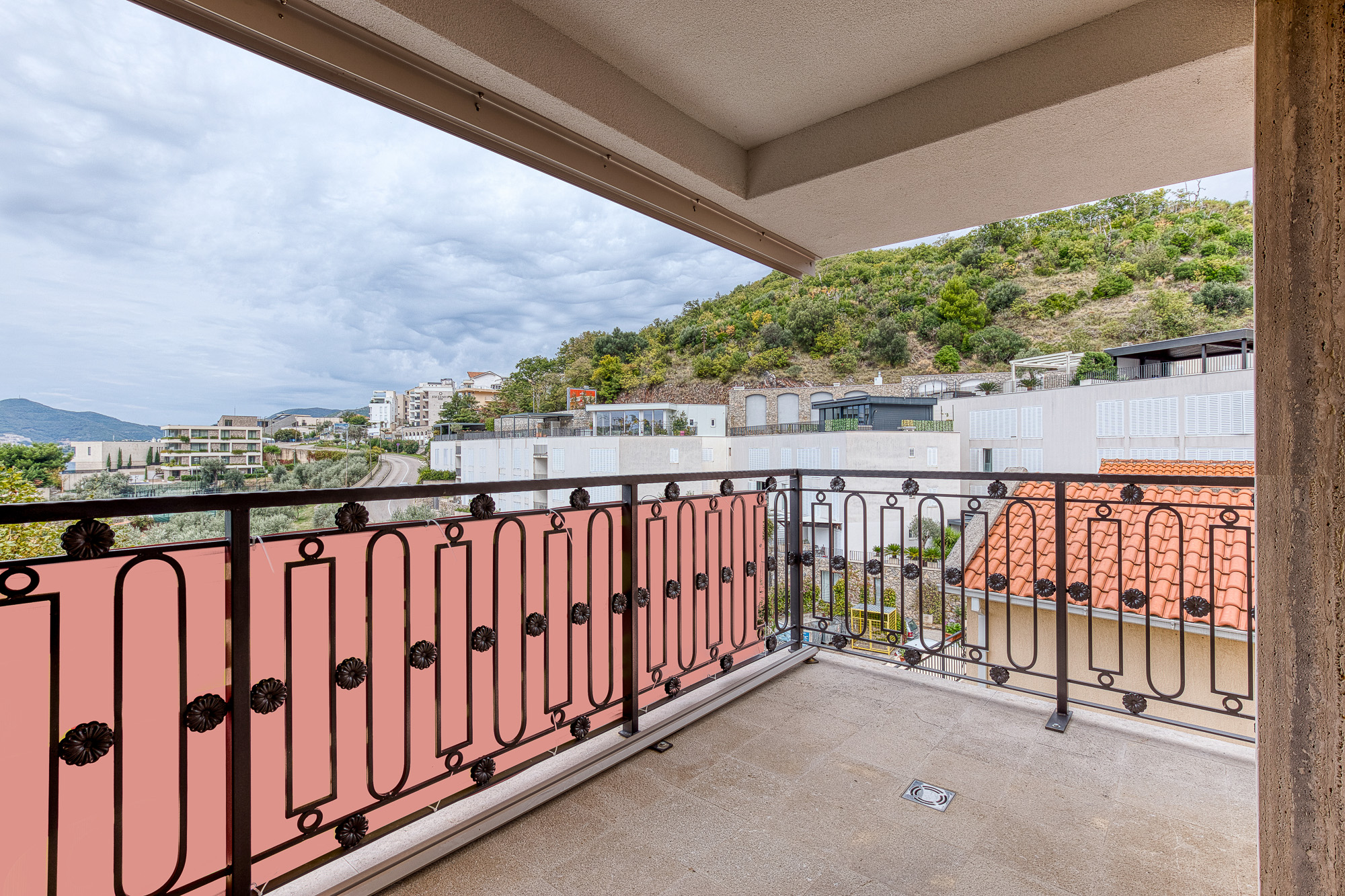 Modern Two-Bedroom Apartment with Panoramic Sea View — Pržno, 68 m²