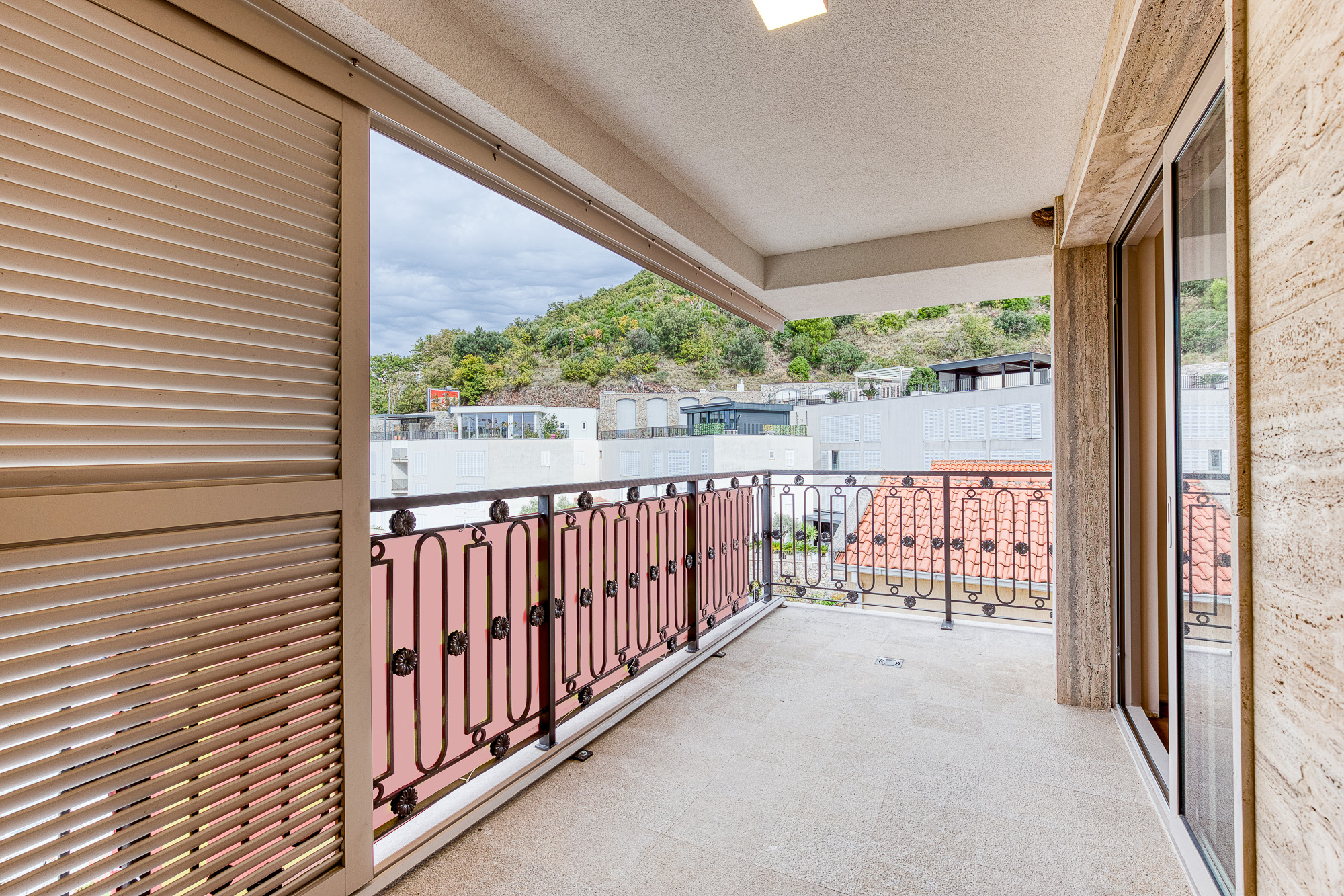 Modern Two-Bedroom Apartment with Panoramic Sea View — Pržno, 68 m²