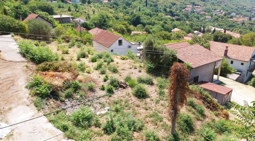 Plot with panoramic sea view in Risan, Montenegro — 910 m²