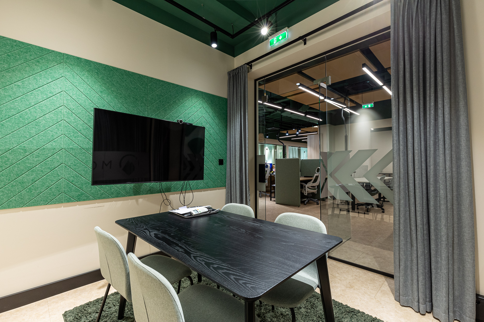 Commercial property in Budva, 400 m²