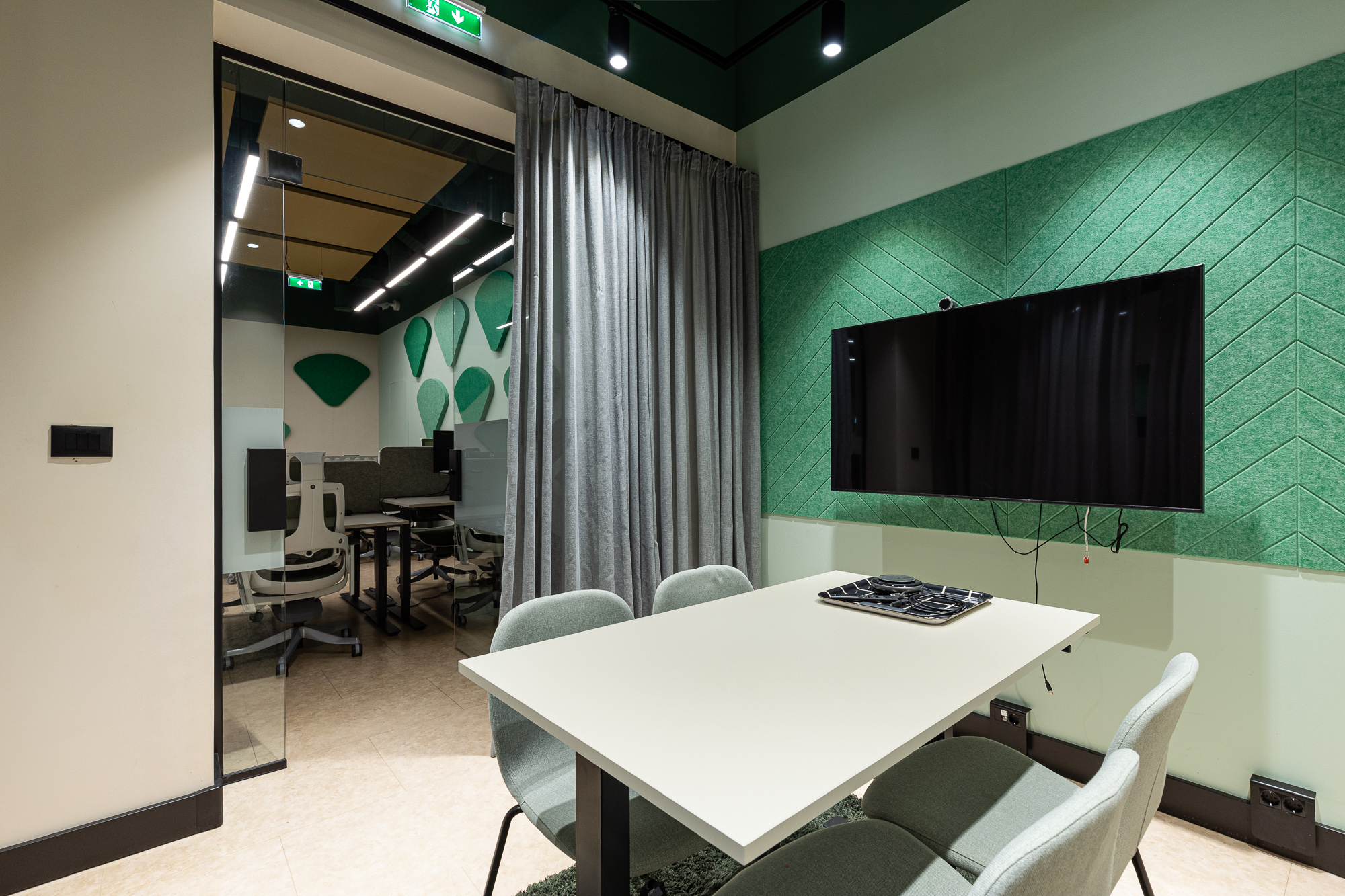 Commercial property in Budva, 400 m²