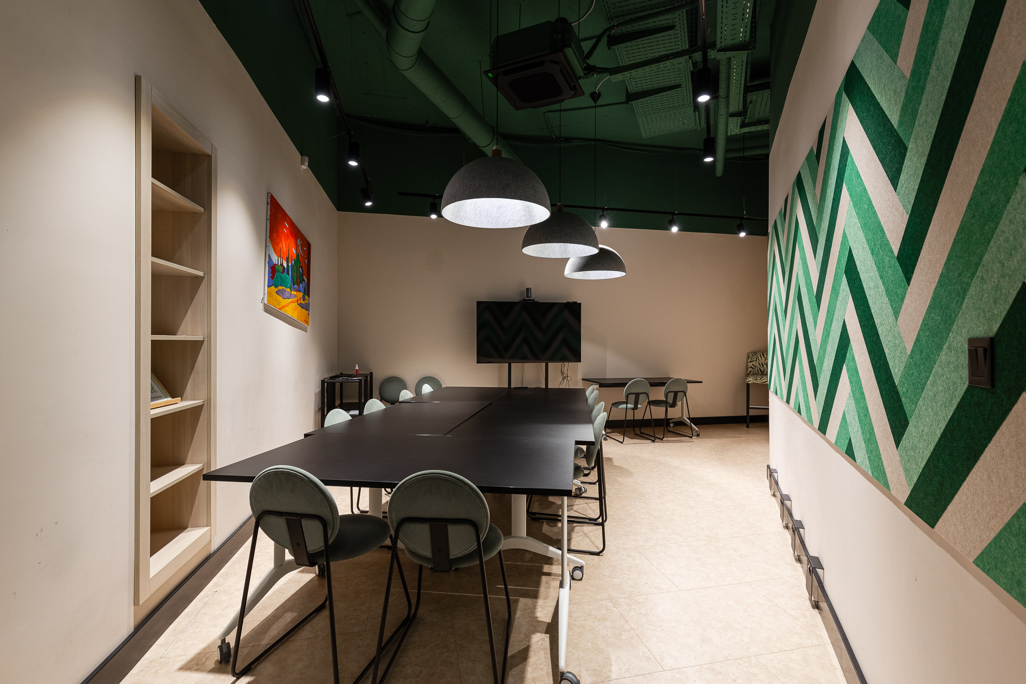 Commercial property in Budva, 400 m²