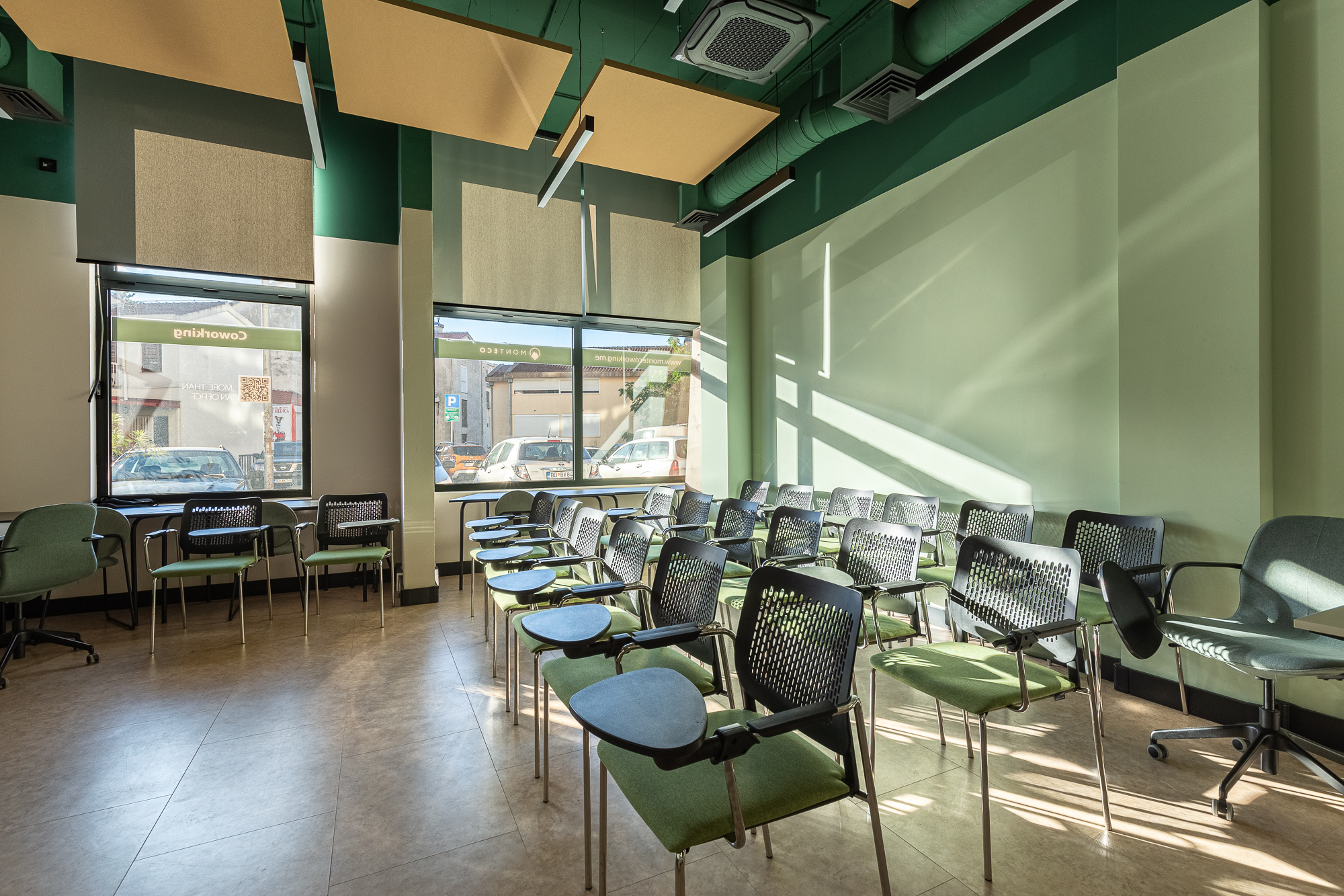 Commercial property in Budva, 400 m²