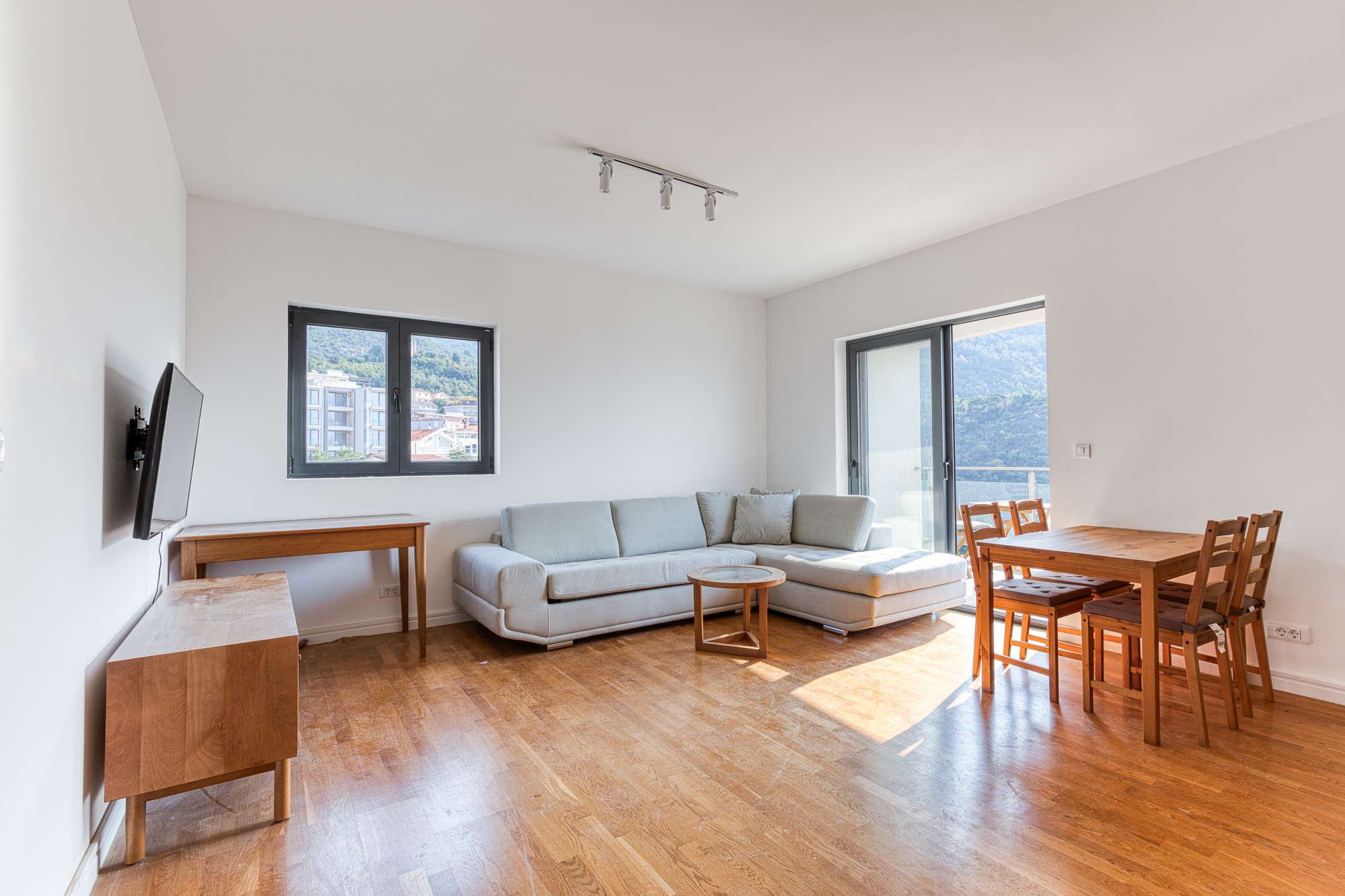 Modern Sea View Apartment – Becici