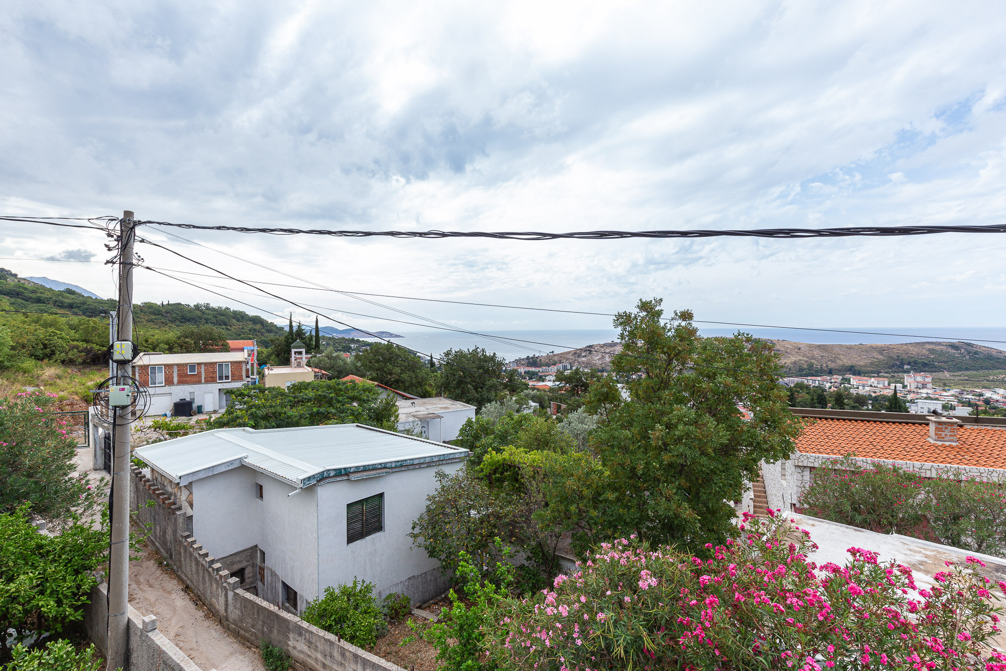 A house in Sutomore with a panoramic sea view 140 m2