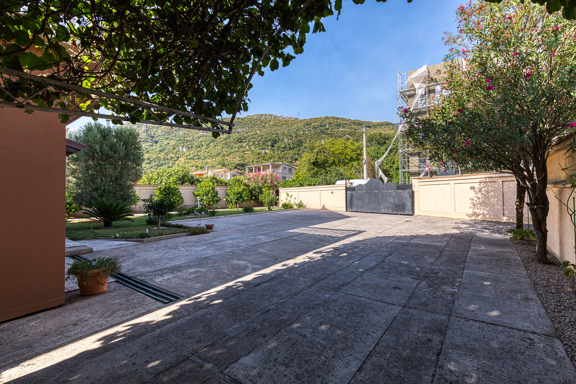 Tourism & Hospitality Complex near Budva – Lastva Grbaljska