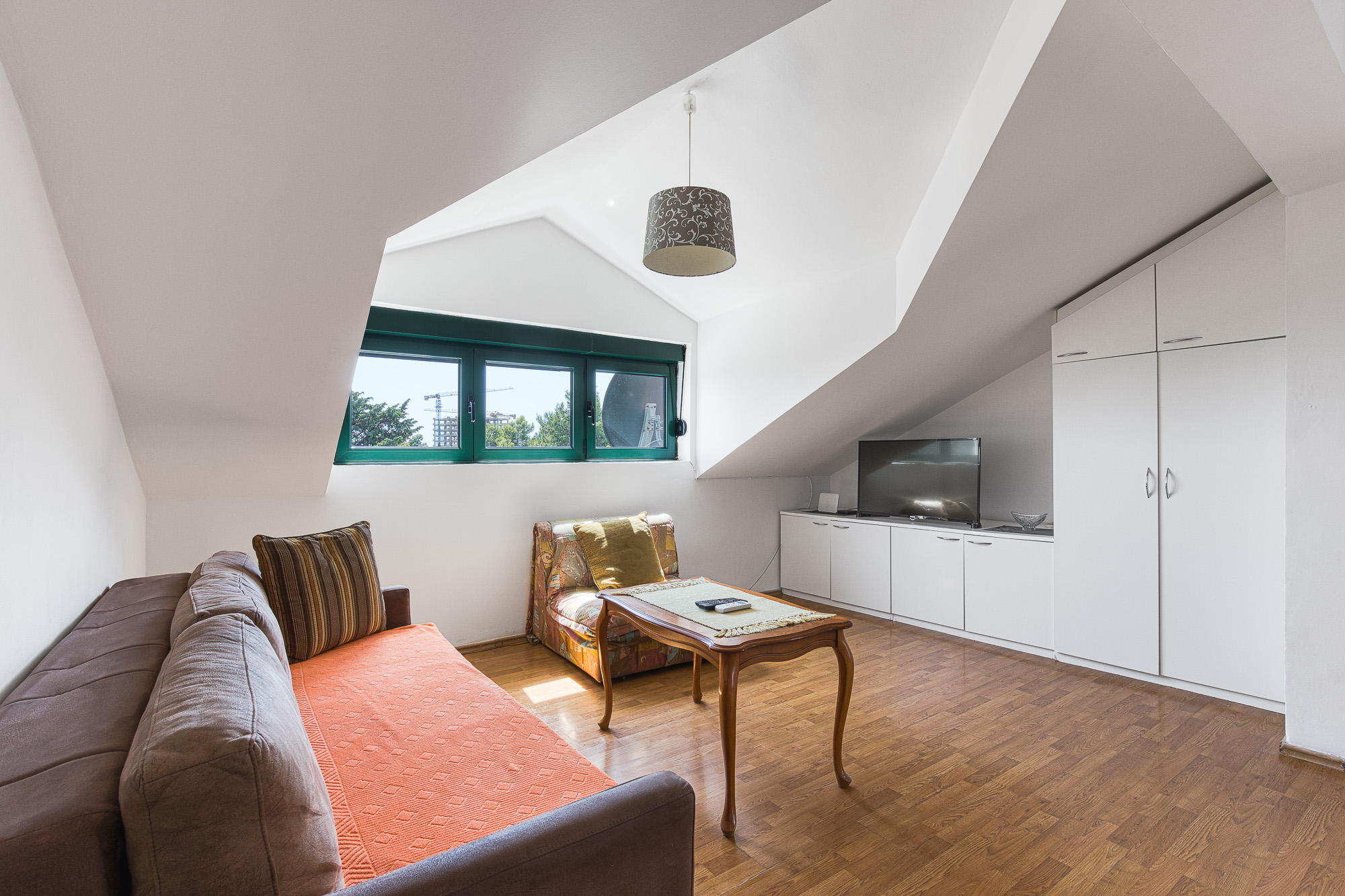 One-Bedroom Apartment in Budva – Sea View