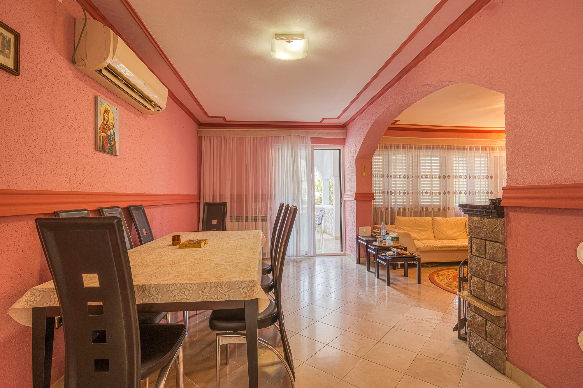 House Just 50 Meters from the Sea – Stoliv