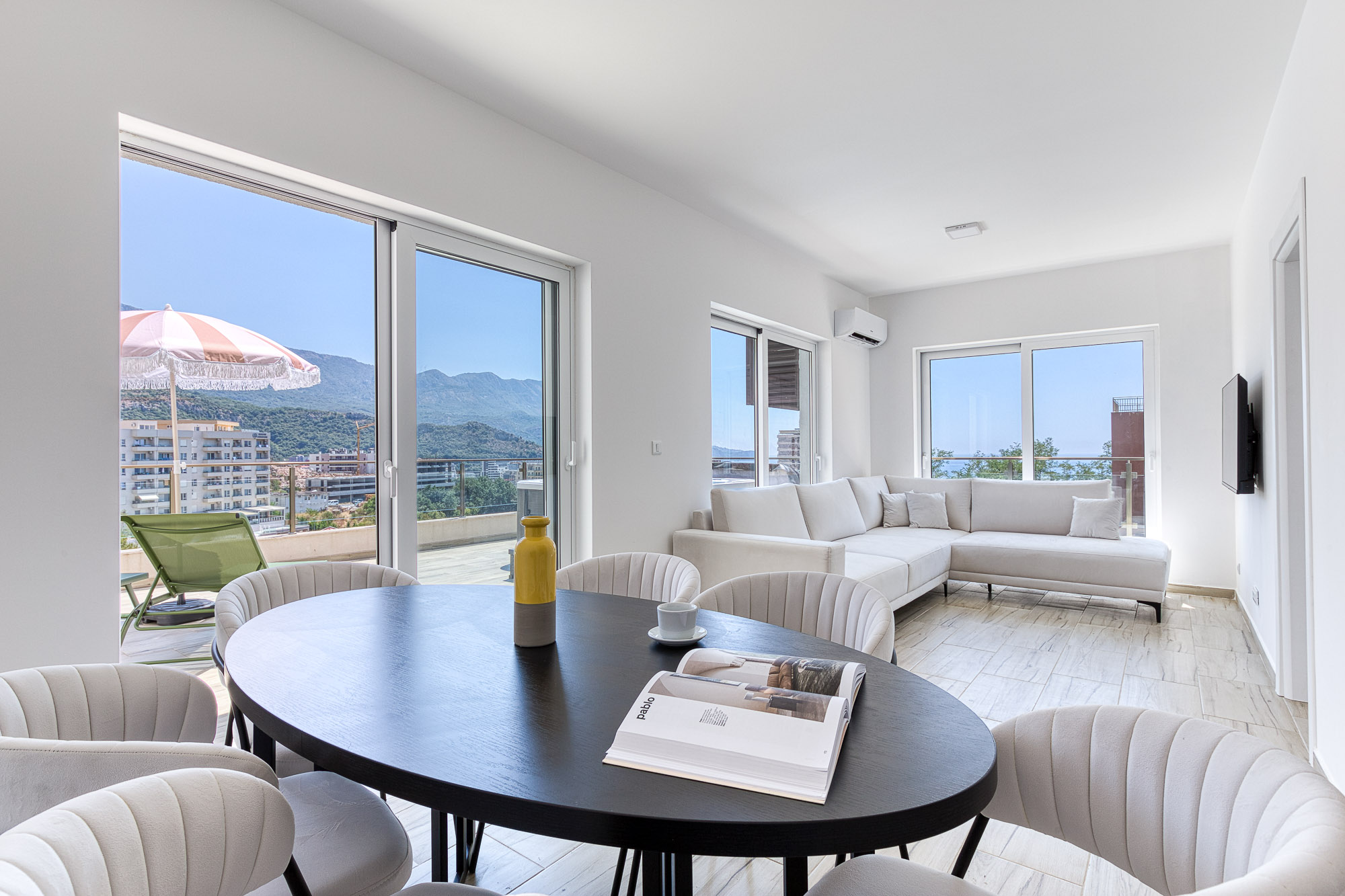 Luxury Apartment in Bečići – Comfort and Prestige Combined