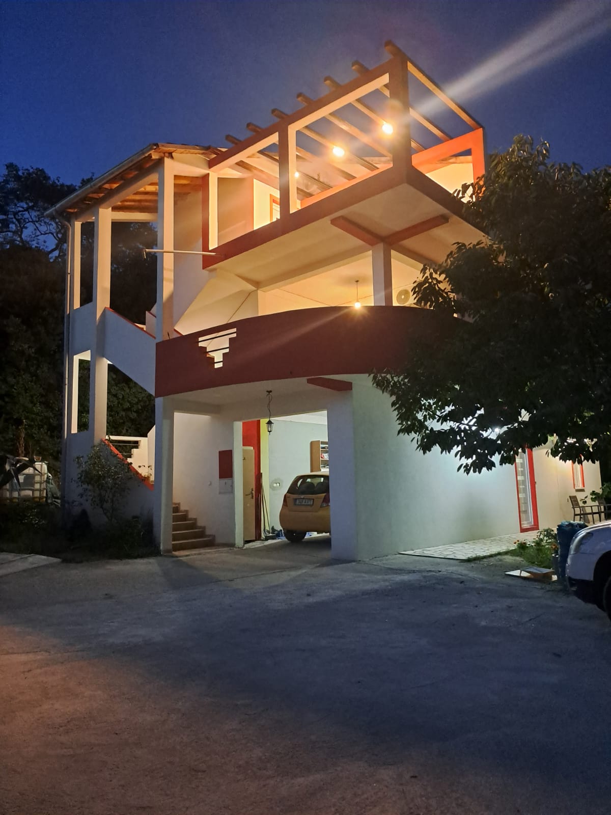 Spacious House on a spectacular large  Plot with Olive Trees