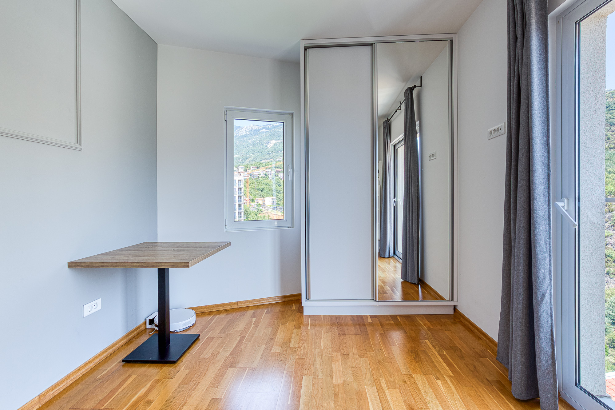 Luxury Penthouse in 5★ Resort with Rooftop Jacuzzi & Sunrise Views