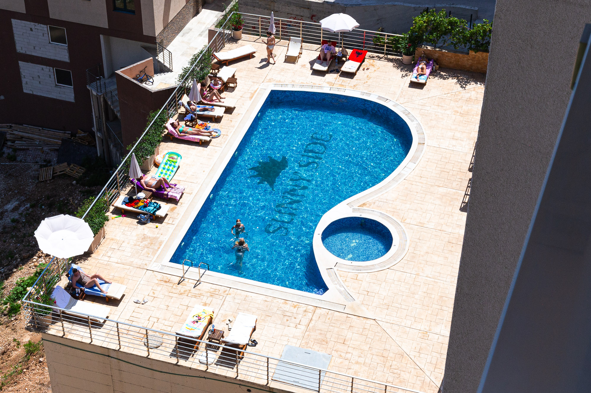 Luxury Penthouse in 5★ Resort with Rooftop Jacuzzi & Sunrise Views