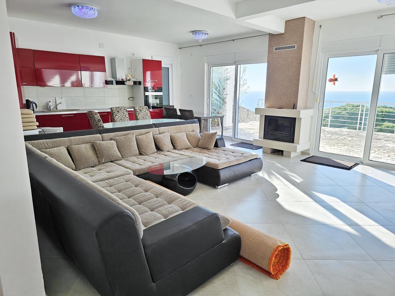 Panoramic view house in Ratac with swimming pool