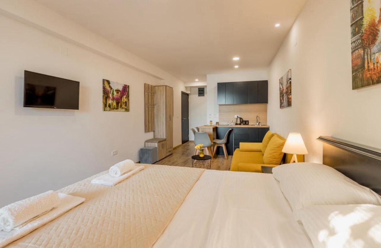 Modern Boutique Hotel with Panoramic Views – Luxury Adriatic Investment