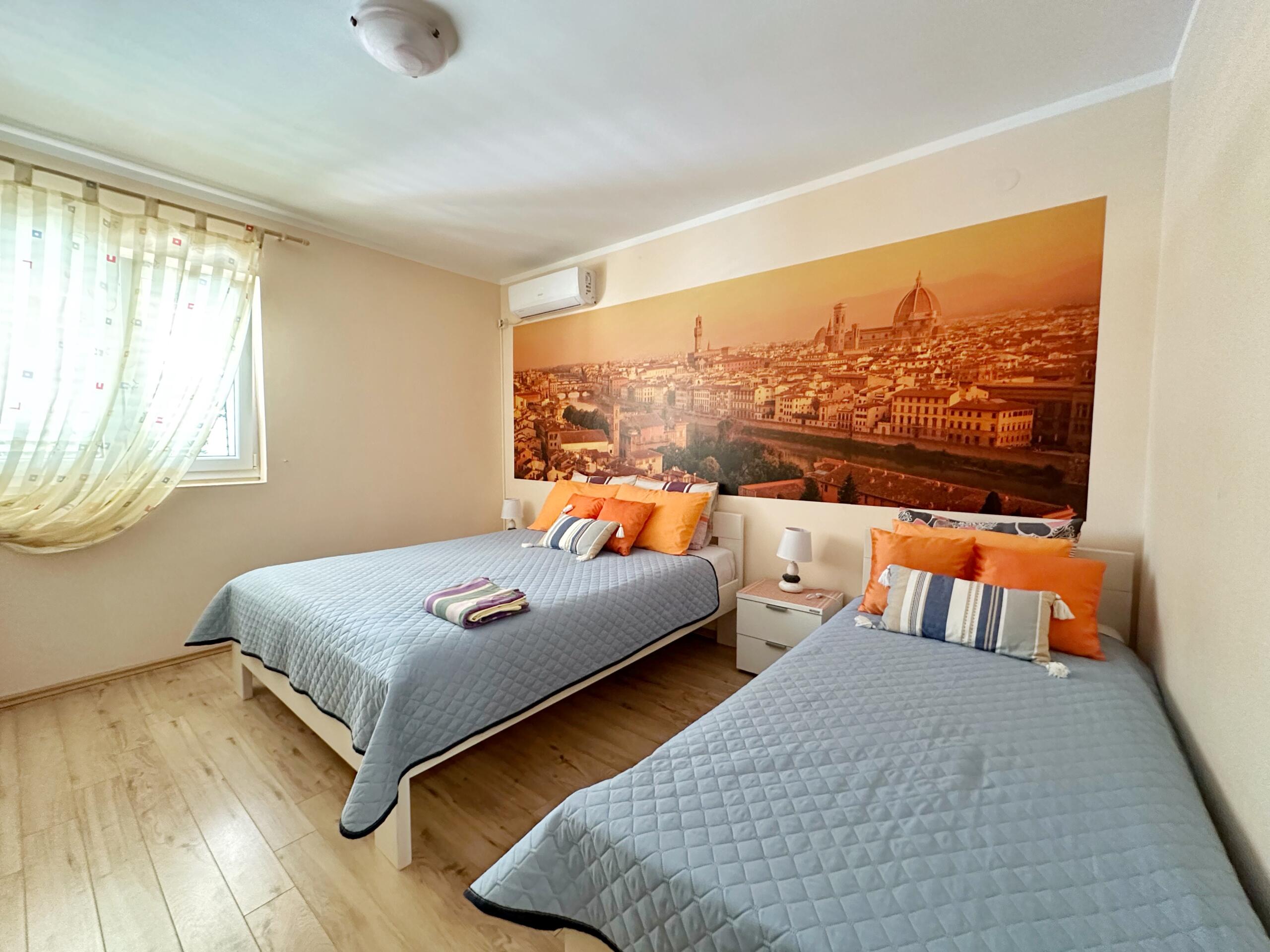 Mini-hotel with pool and spa near Lustica Bay