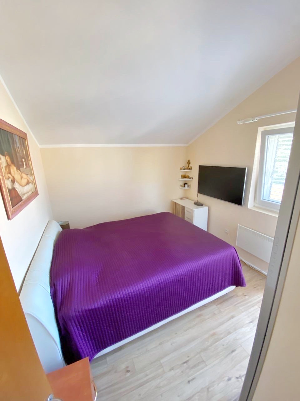 Mini-hotel with pool and spa near Lustica Bay