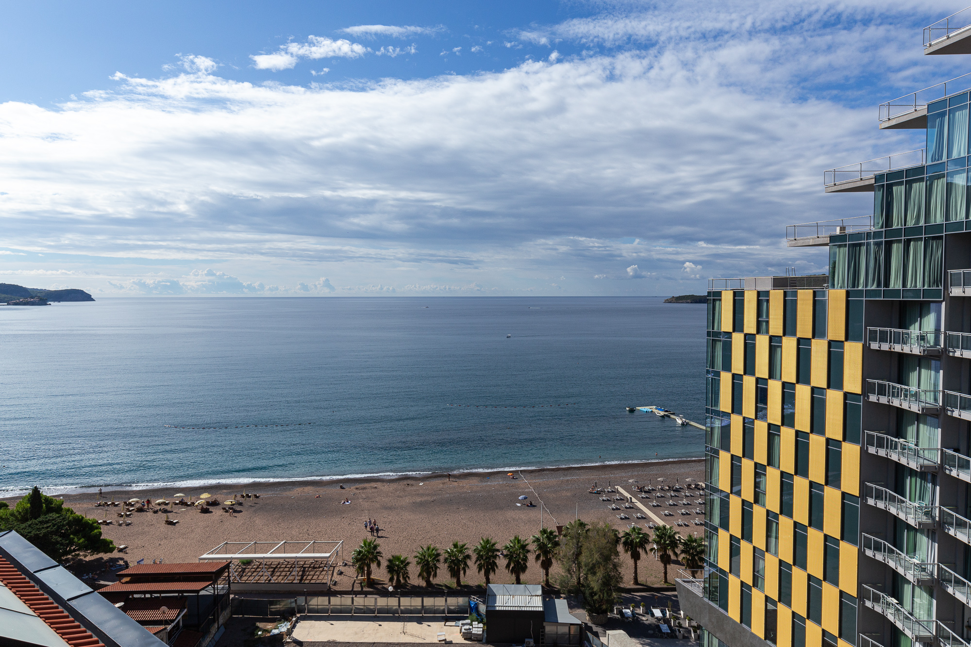 Lux apartments in Becici in an exclusive location