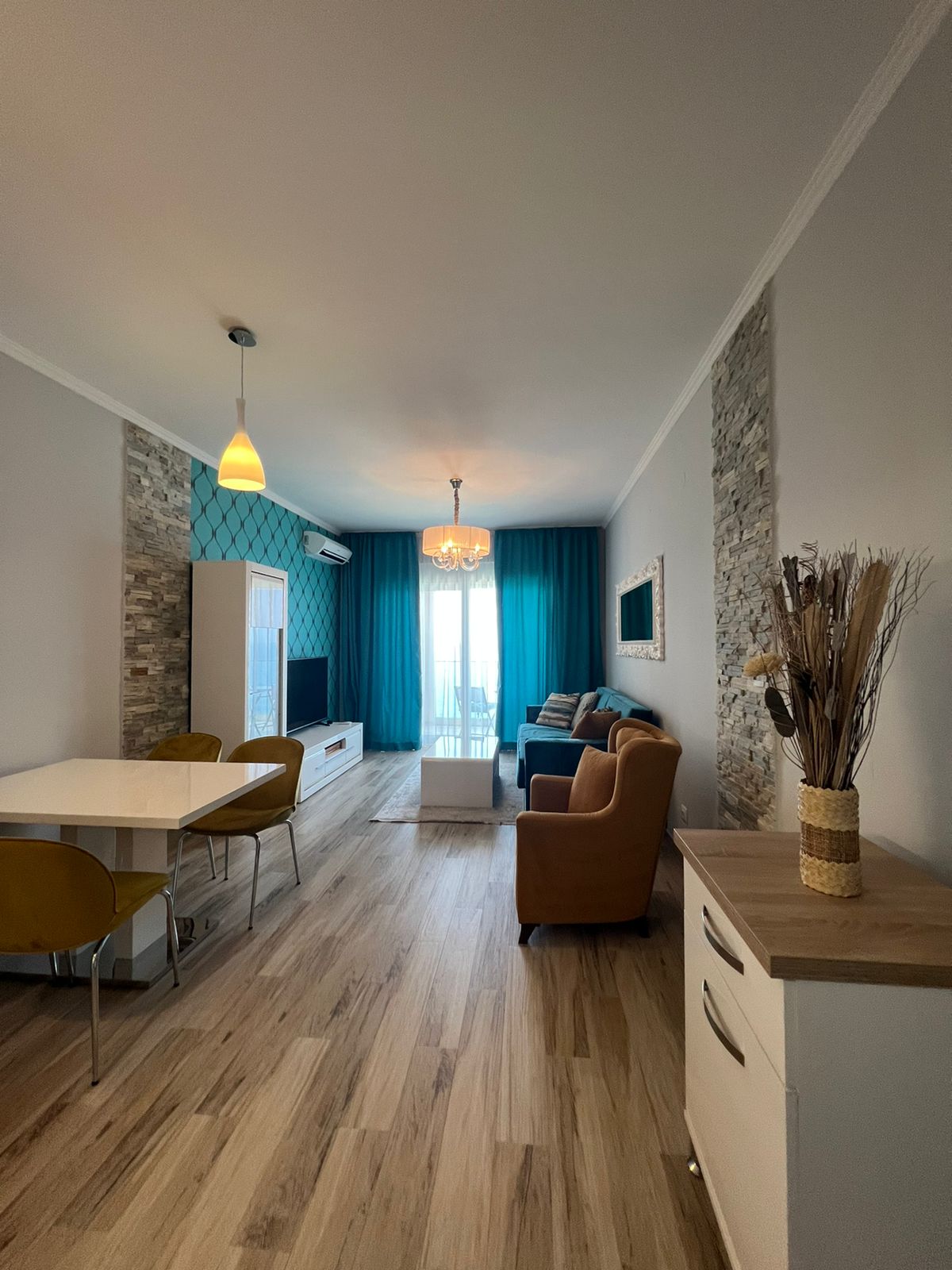 Stylish 2-Bedroom Apartment Just Steps from the Sea