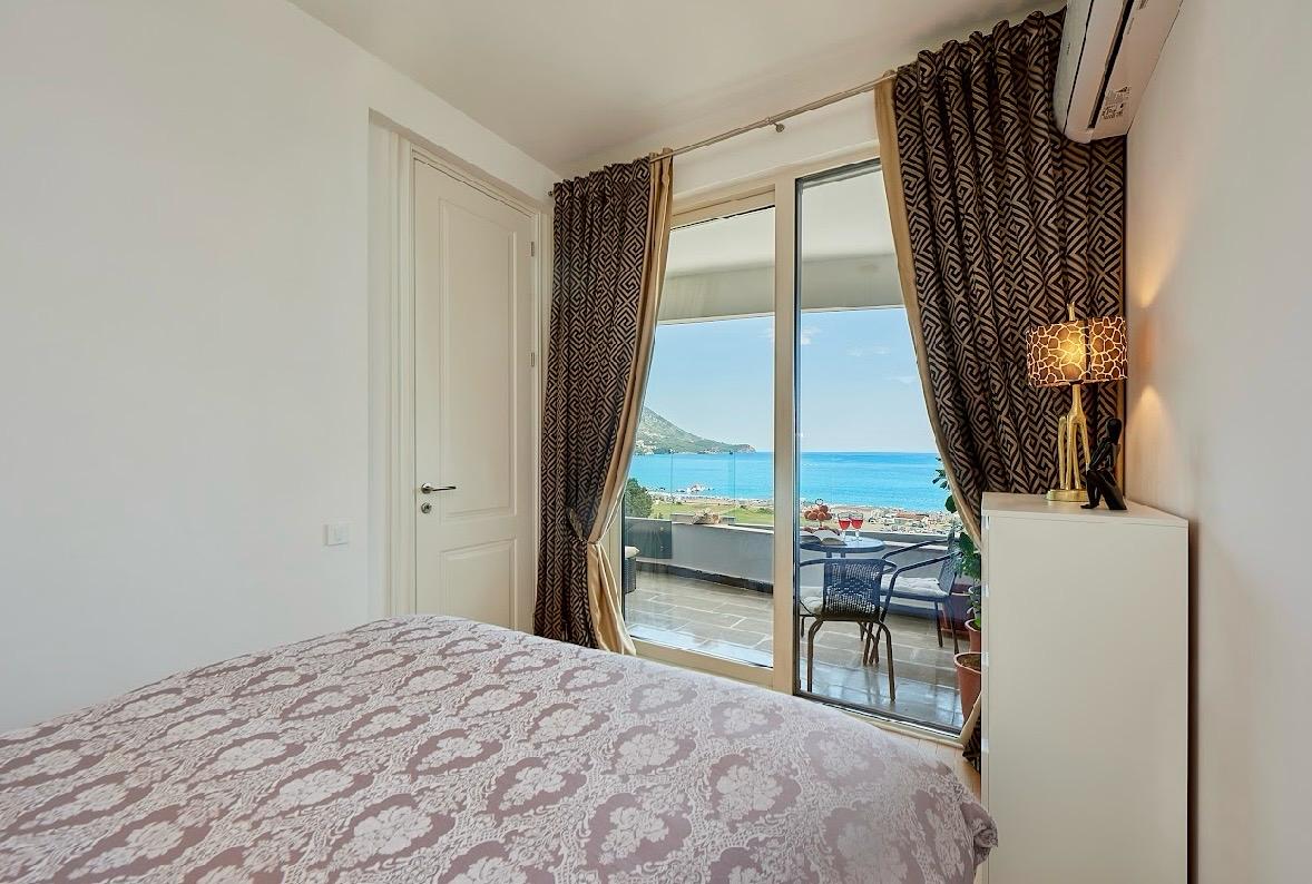 One-bedroom apartment in Bečići, 73 m²