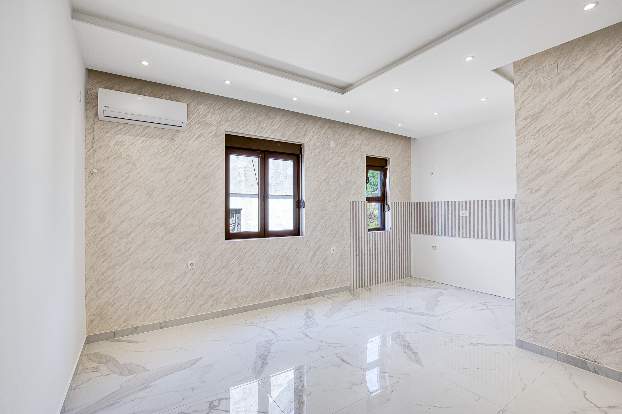 Renovated apartment 49 m², Tivat