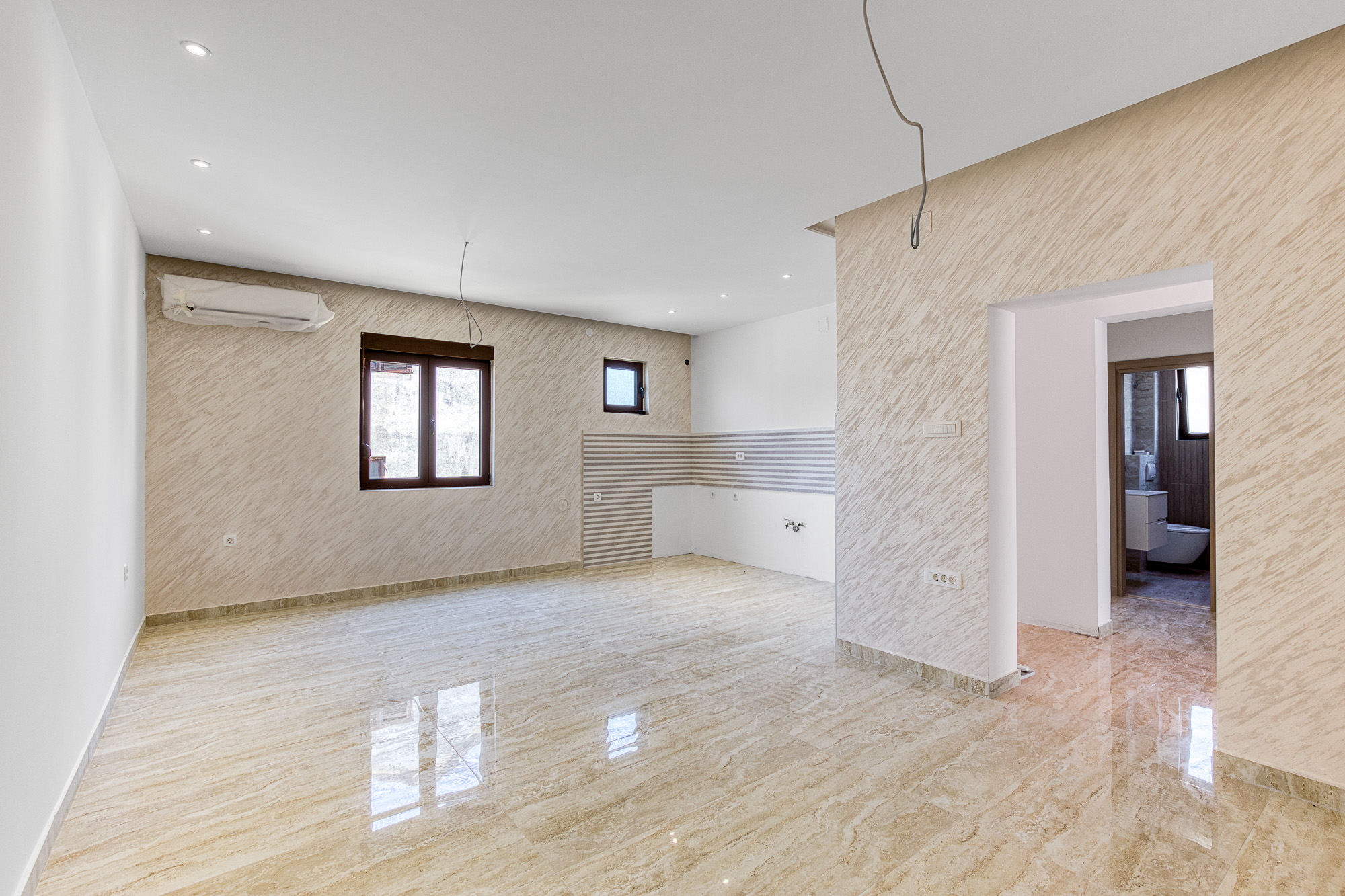 Renovated apartment in Tivat, 78 m²