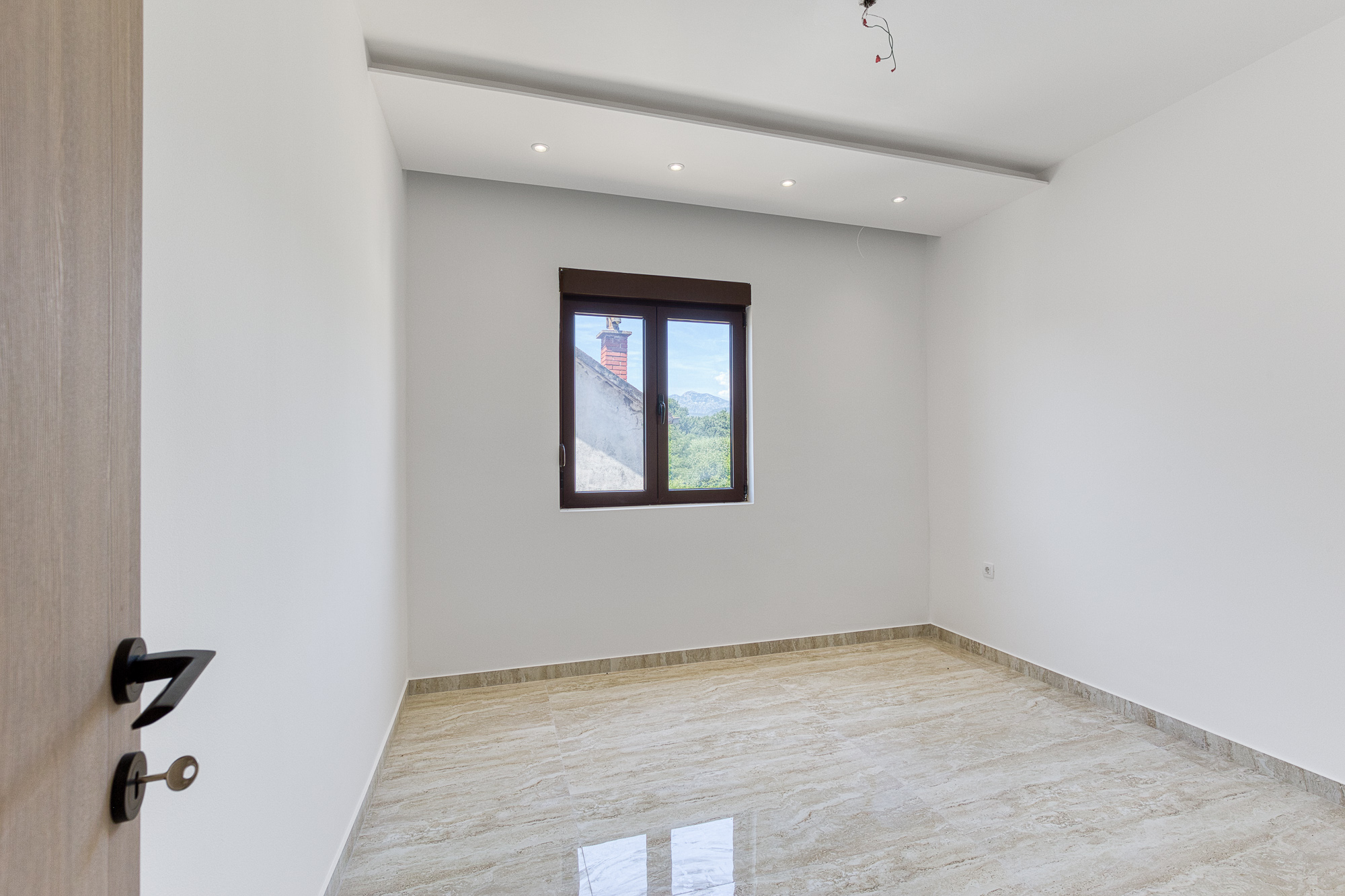 Renovated apartment in Tivat, 78 m²