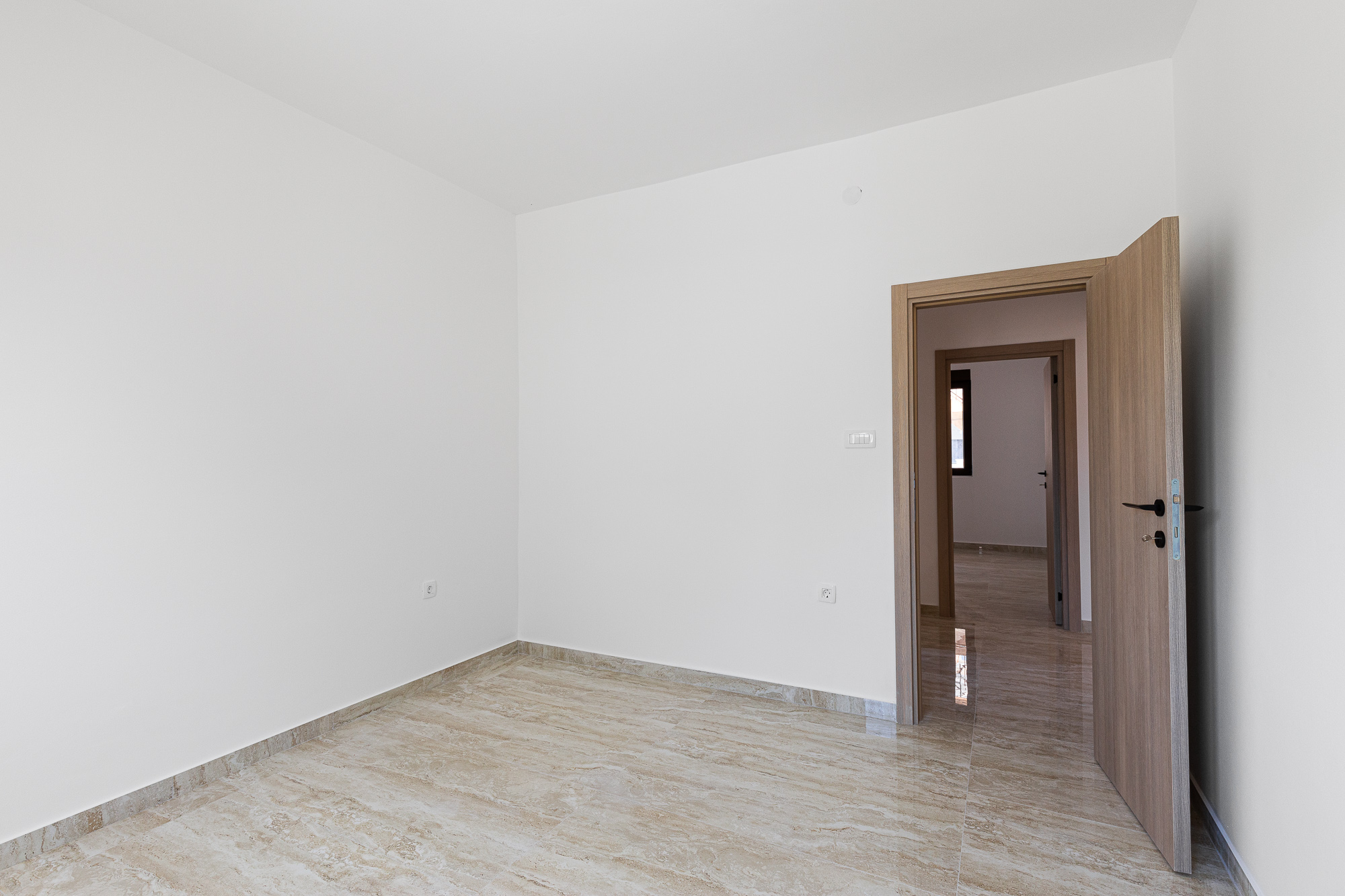 Renovated apartment in Tivat, 78 m²
