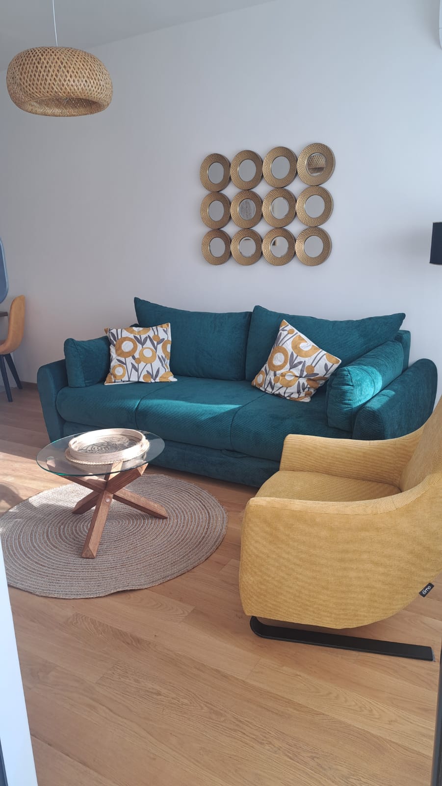 Furnished One-Bedroom Apartment with Garage and Sea View – Bečići