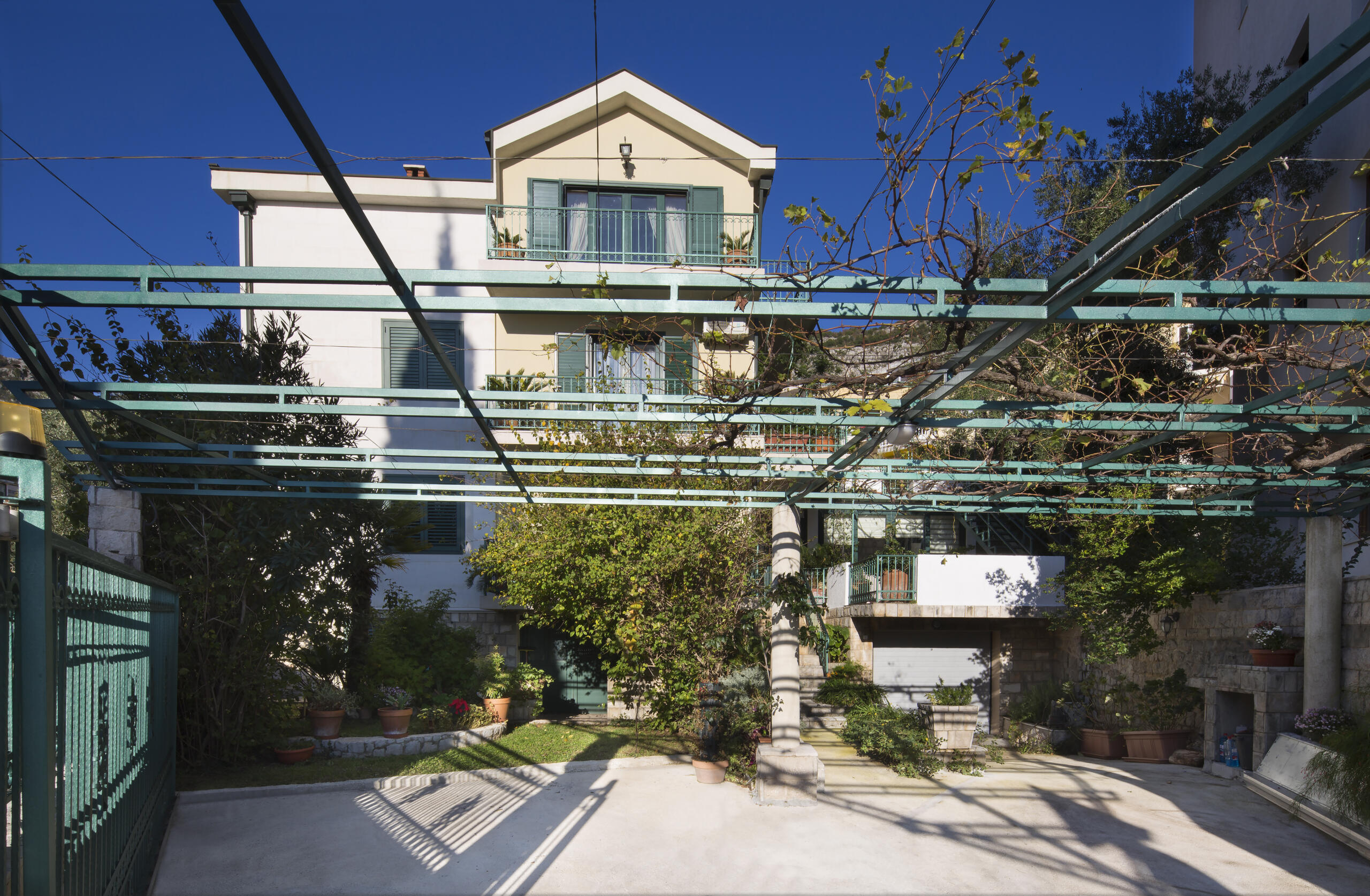 Spacious house in Budva