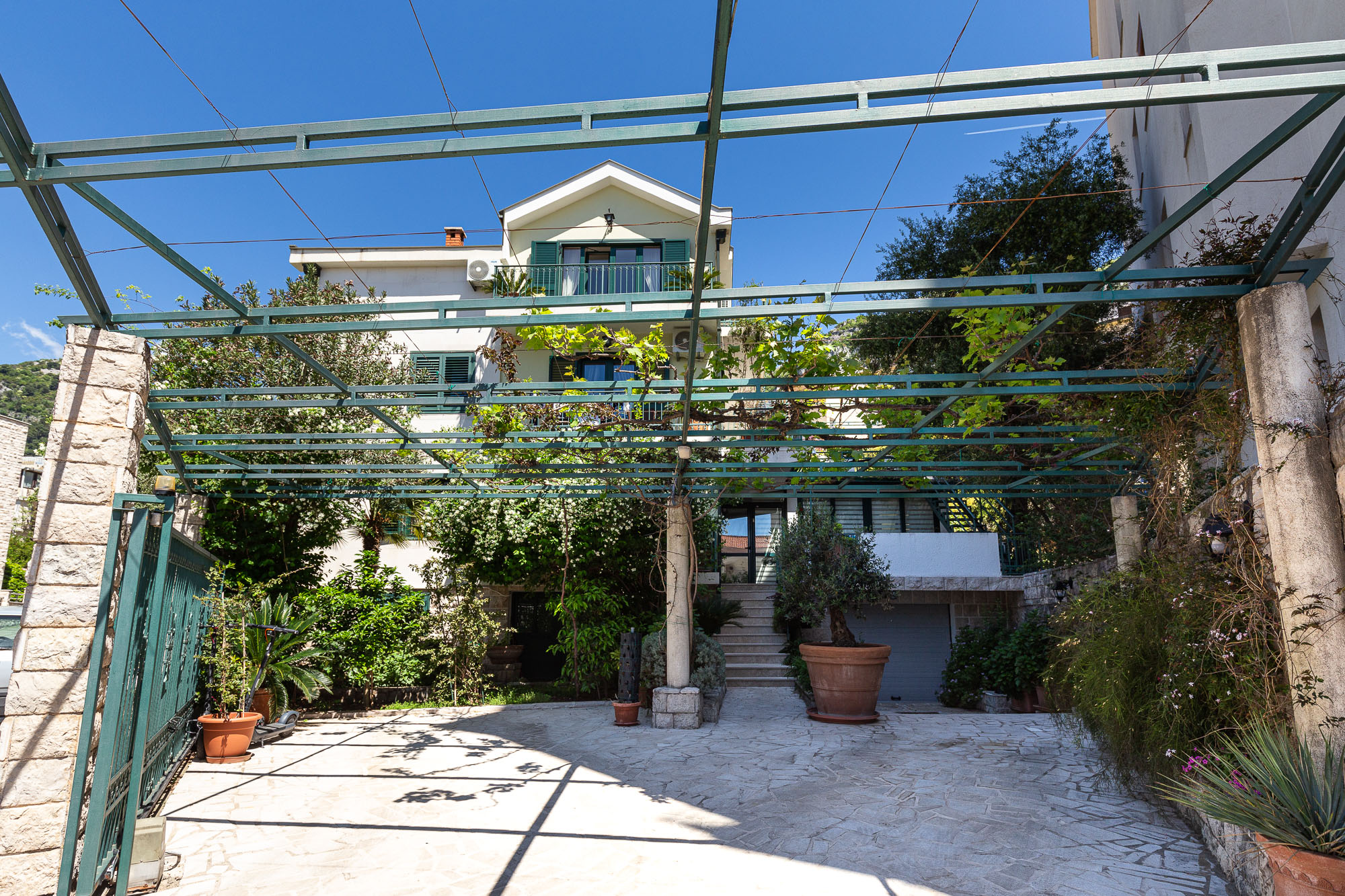 Spacious house in Budva