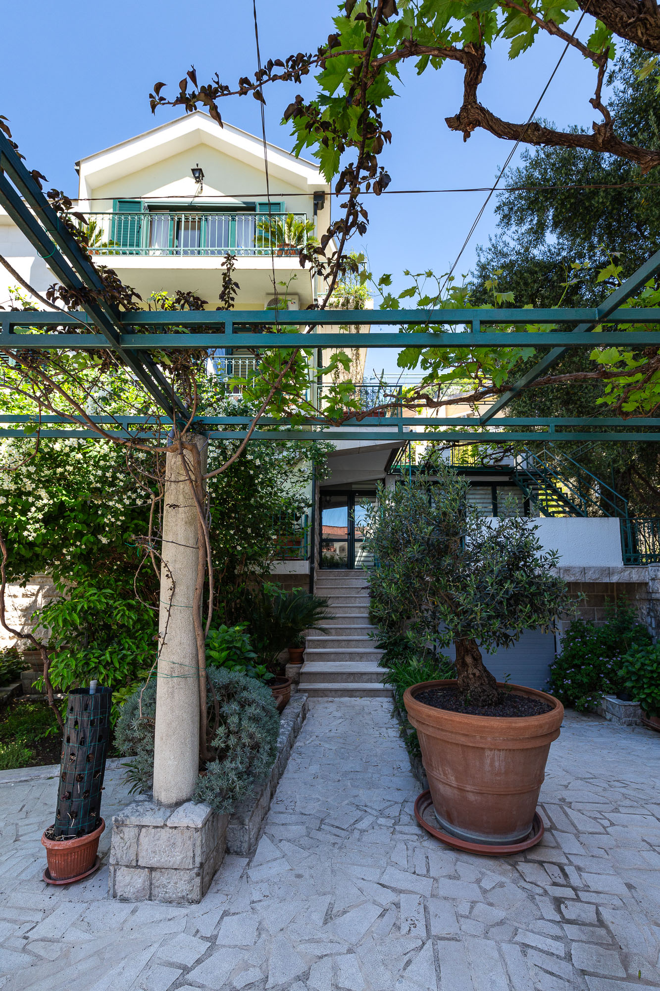 Spacious house in Budva