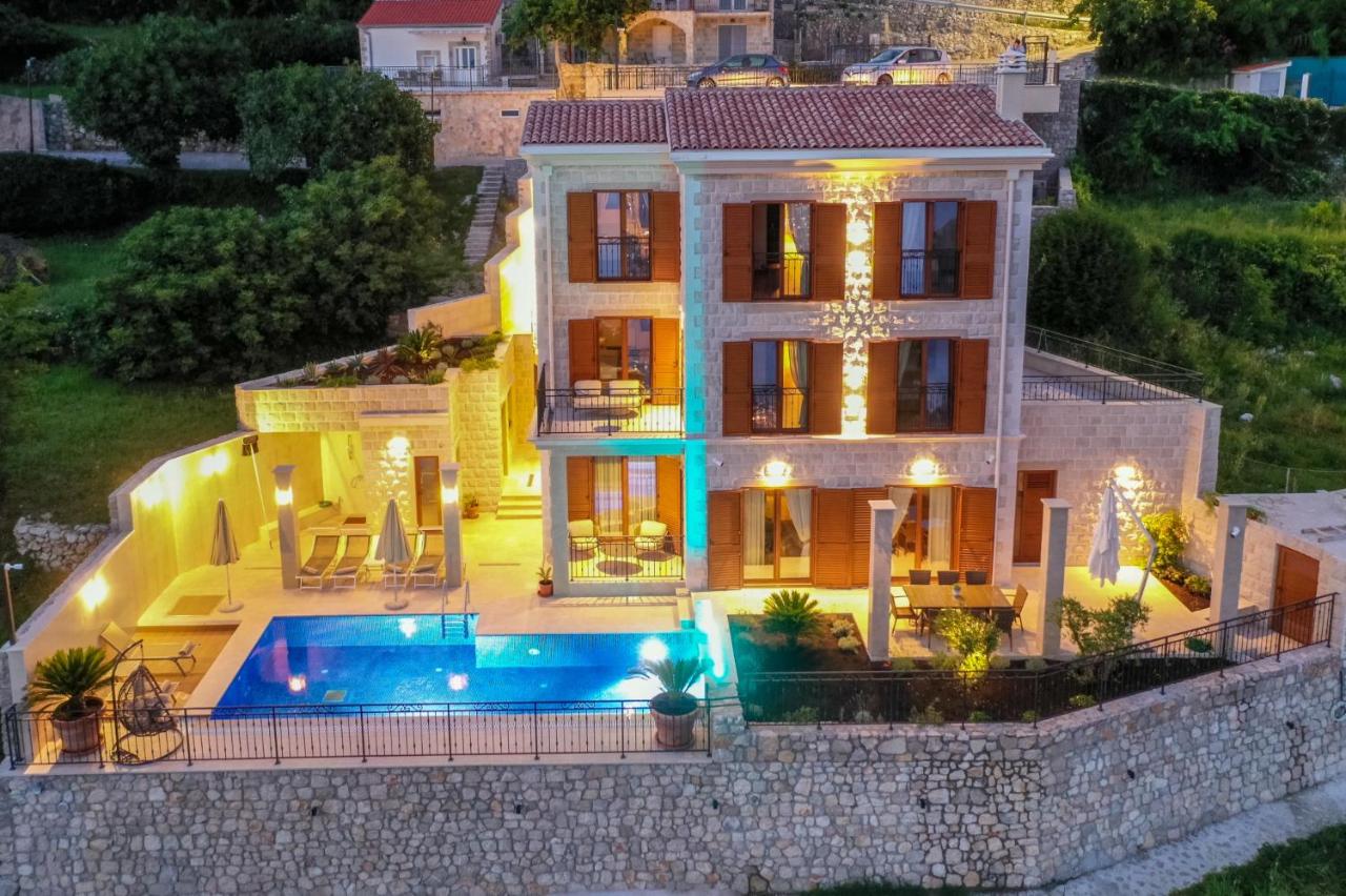 Stunning villa with a panoramic sea view.