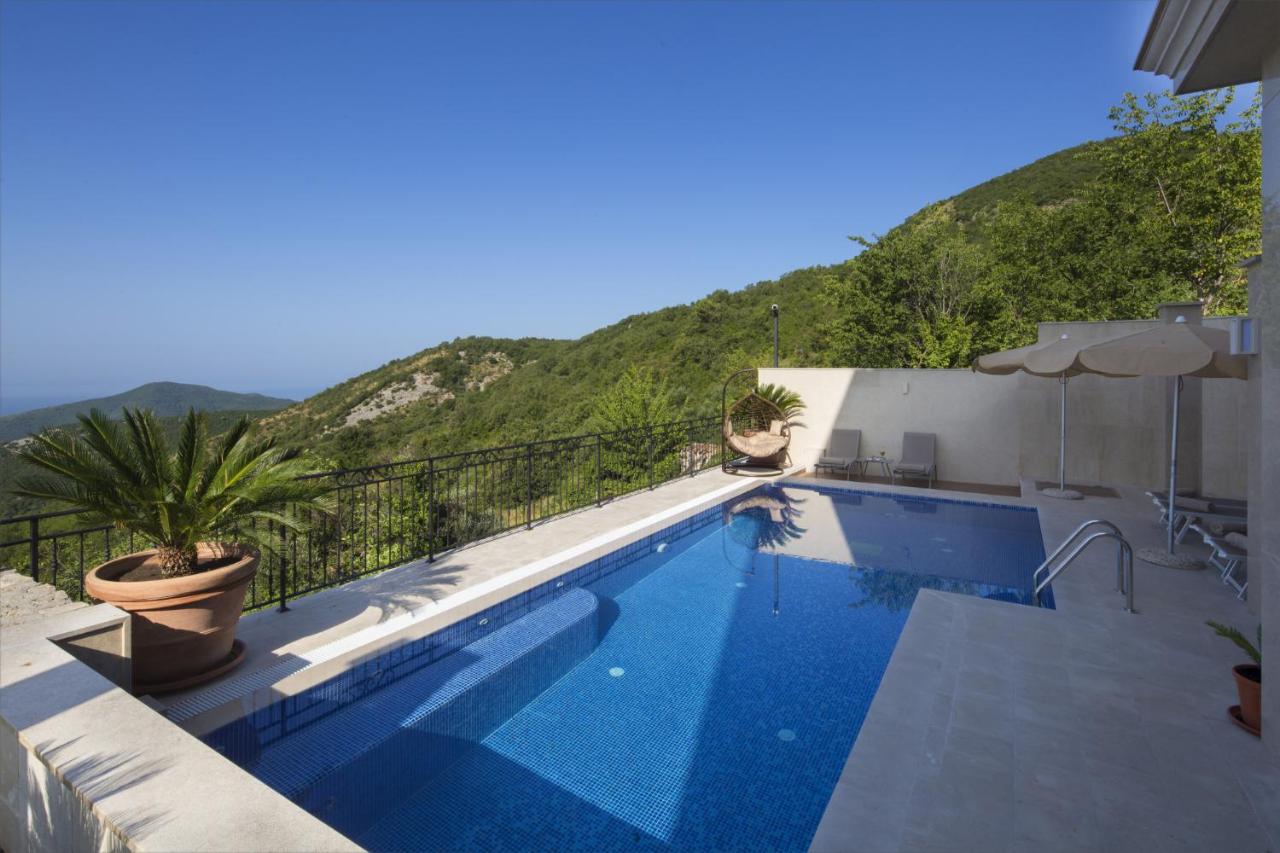 Stunning villa with a panoramic sea view.