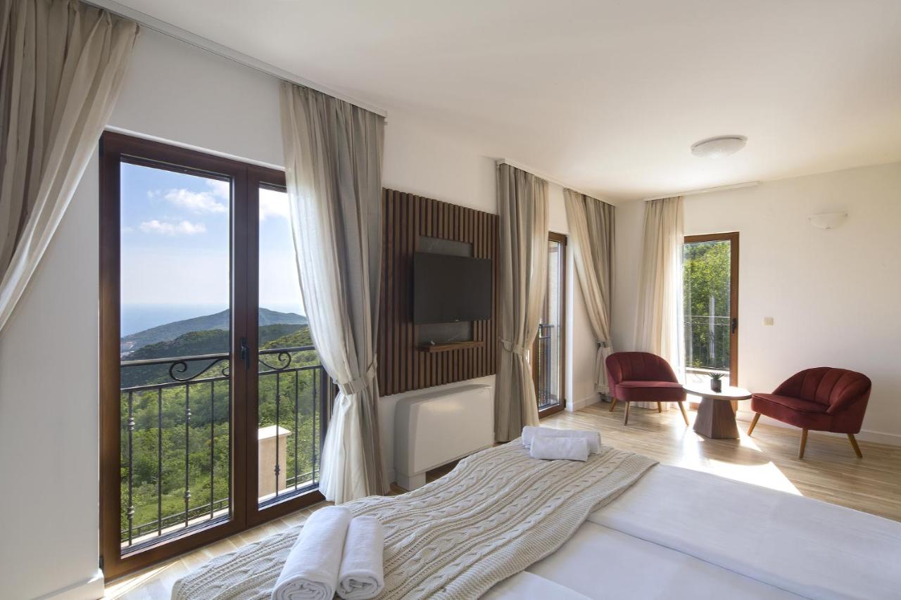 Stunning villa with a panoramic sea view.