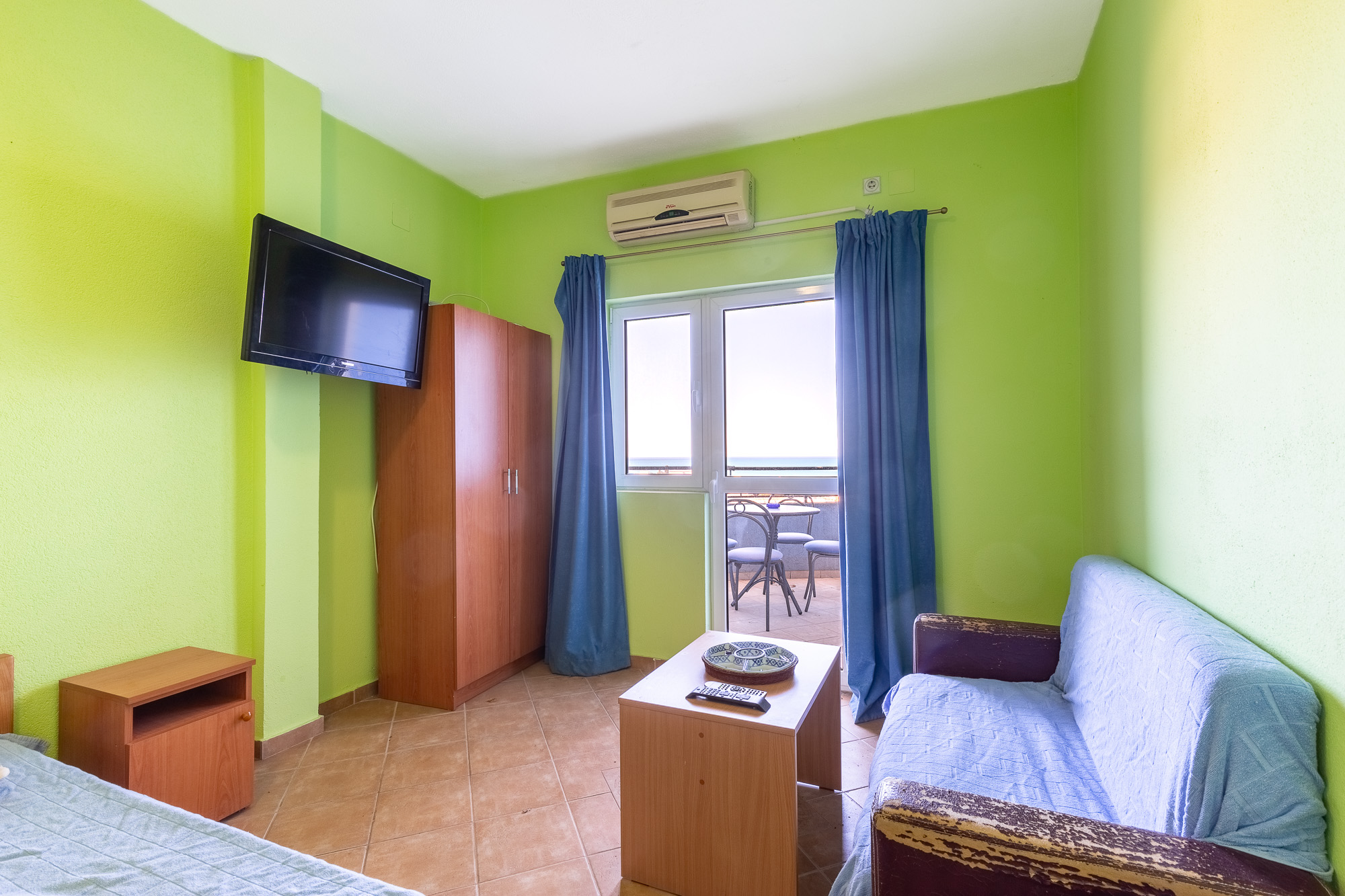 House with Hotel Capacity in Dobre Vode