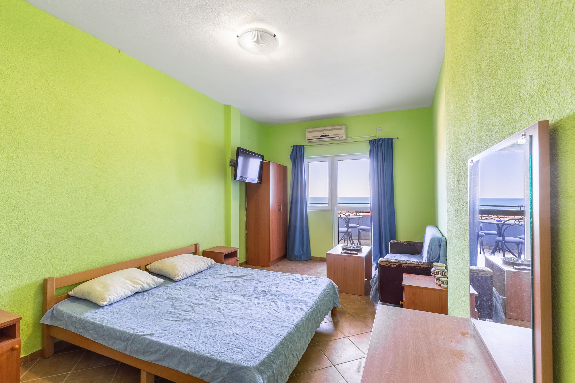 House with Hotel Capacity in Dobre Vode