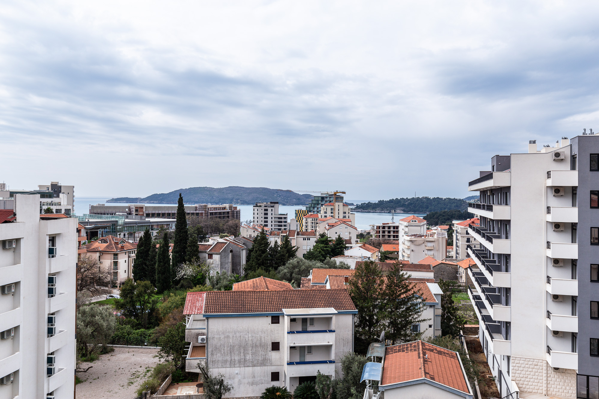 Two-Bedroom Apartment with Sea View in Bečići