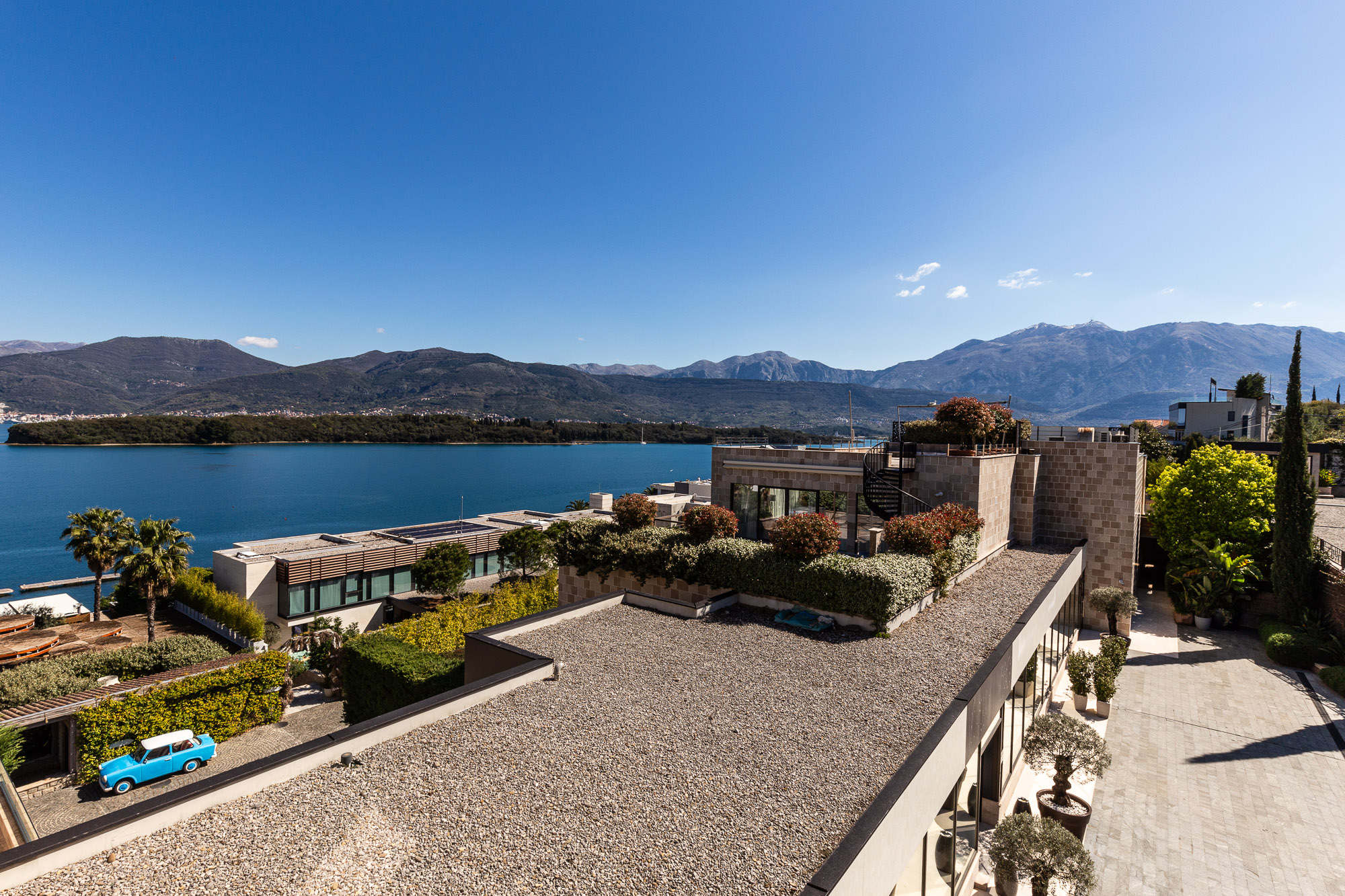 Luxury 44 m² Apartment with Sea View in Radovići