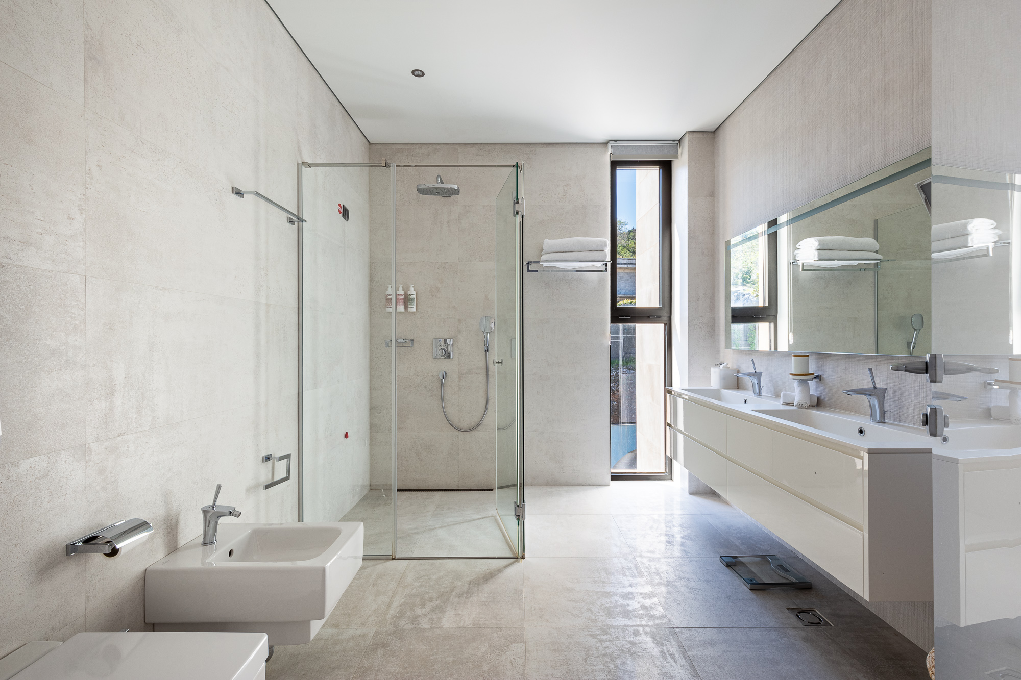 Luxury 44 m² Apartment with Sea View in Radovići