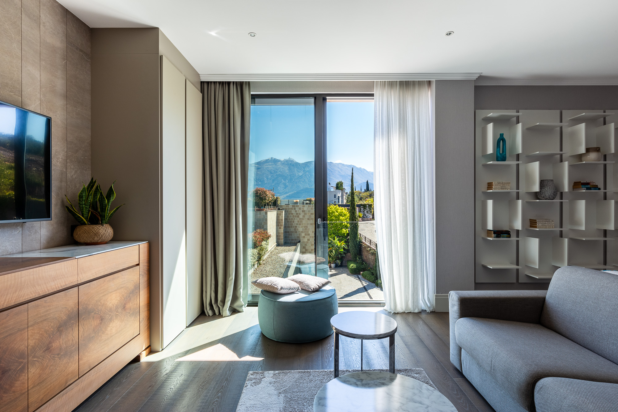 Luxury 44 m² Apartment with Sea View in Radovići