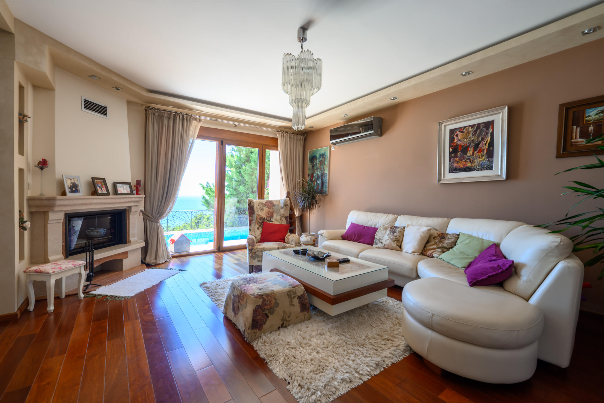 Stunning House with Sea View and Pool for Sale