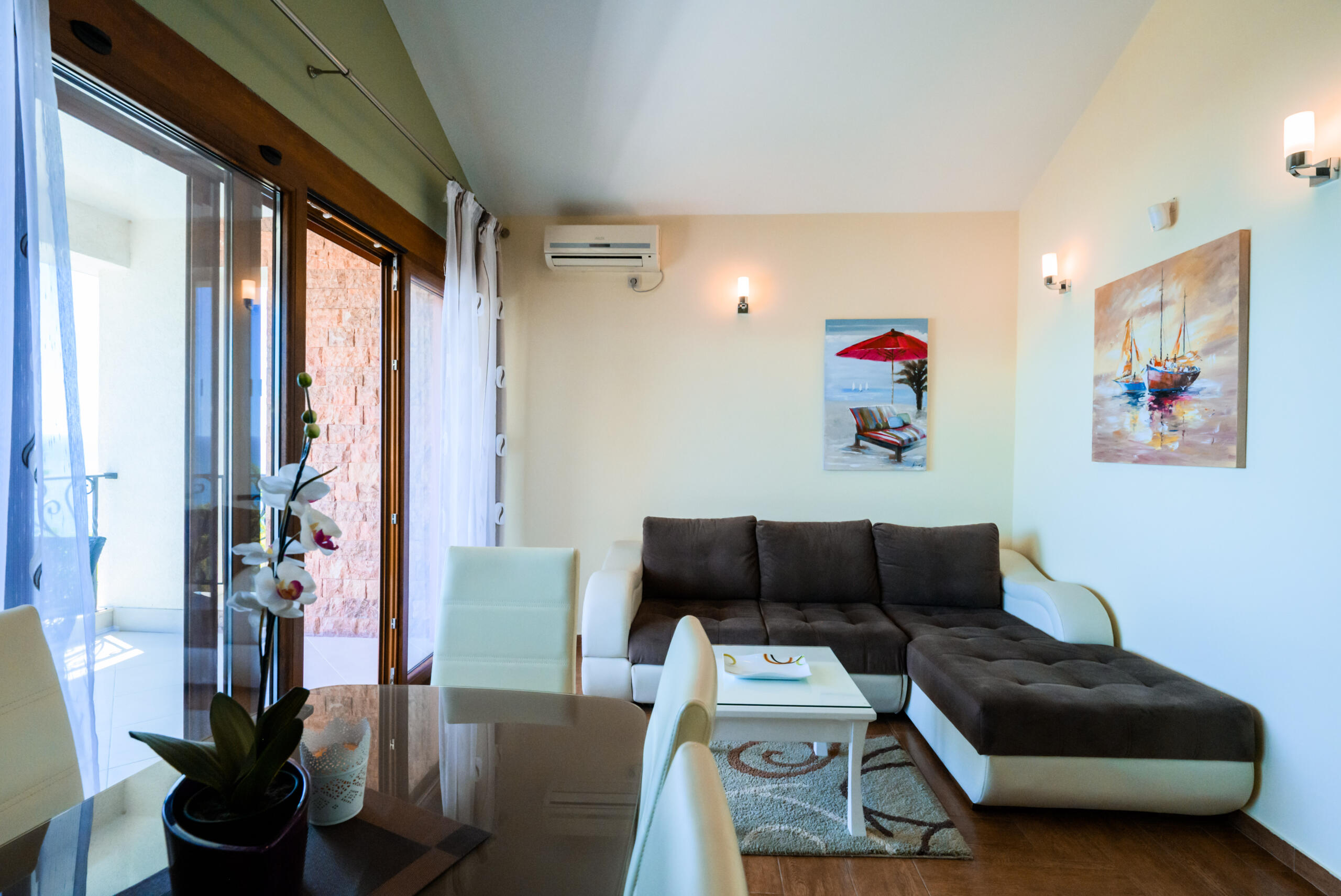 Stunning House with Sea View and Pool for Sale