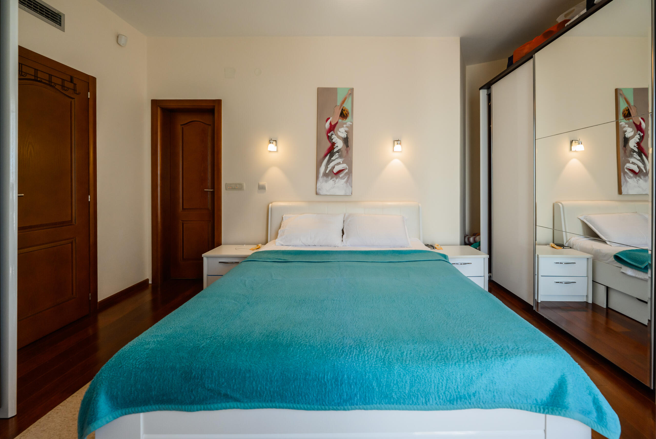 Stunning House with Sea View and Pool for Sale