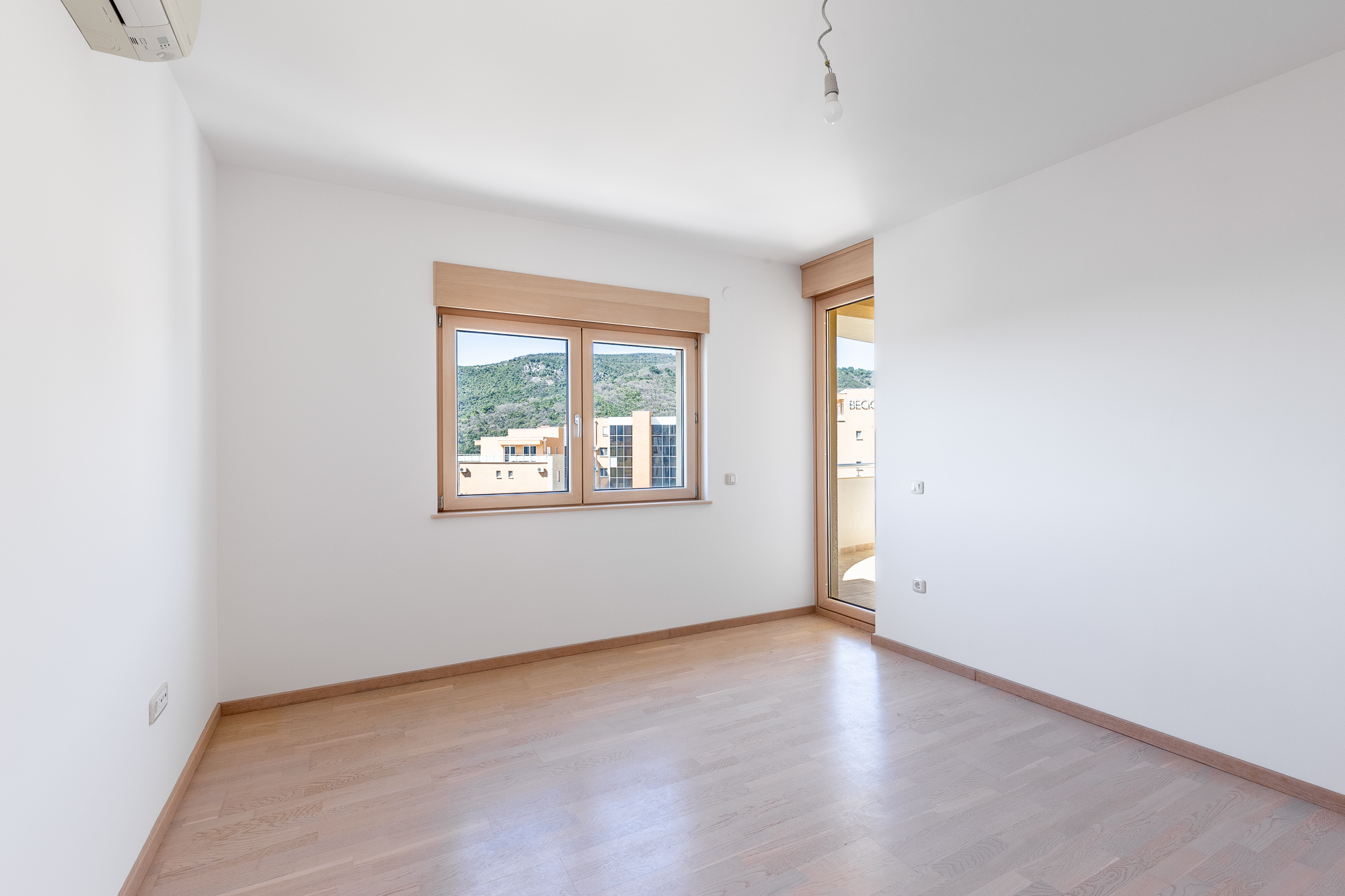 52 m² Apartment with Sea View and Two Terraces in Bečići