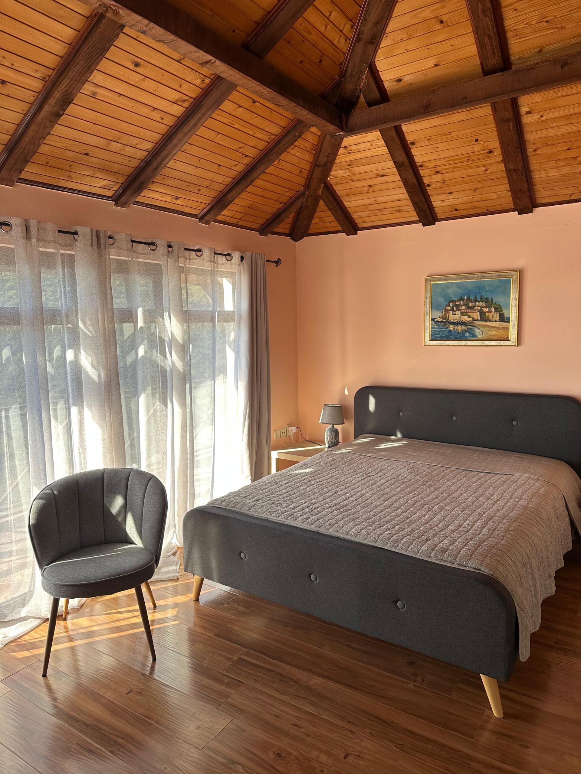 Beautiful four-story house with breathtaking sea view in Bečići