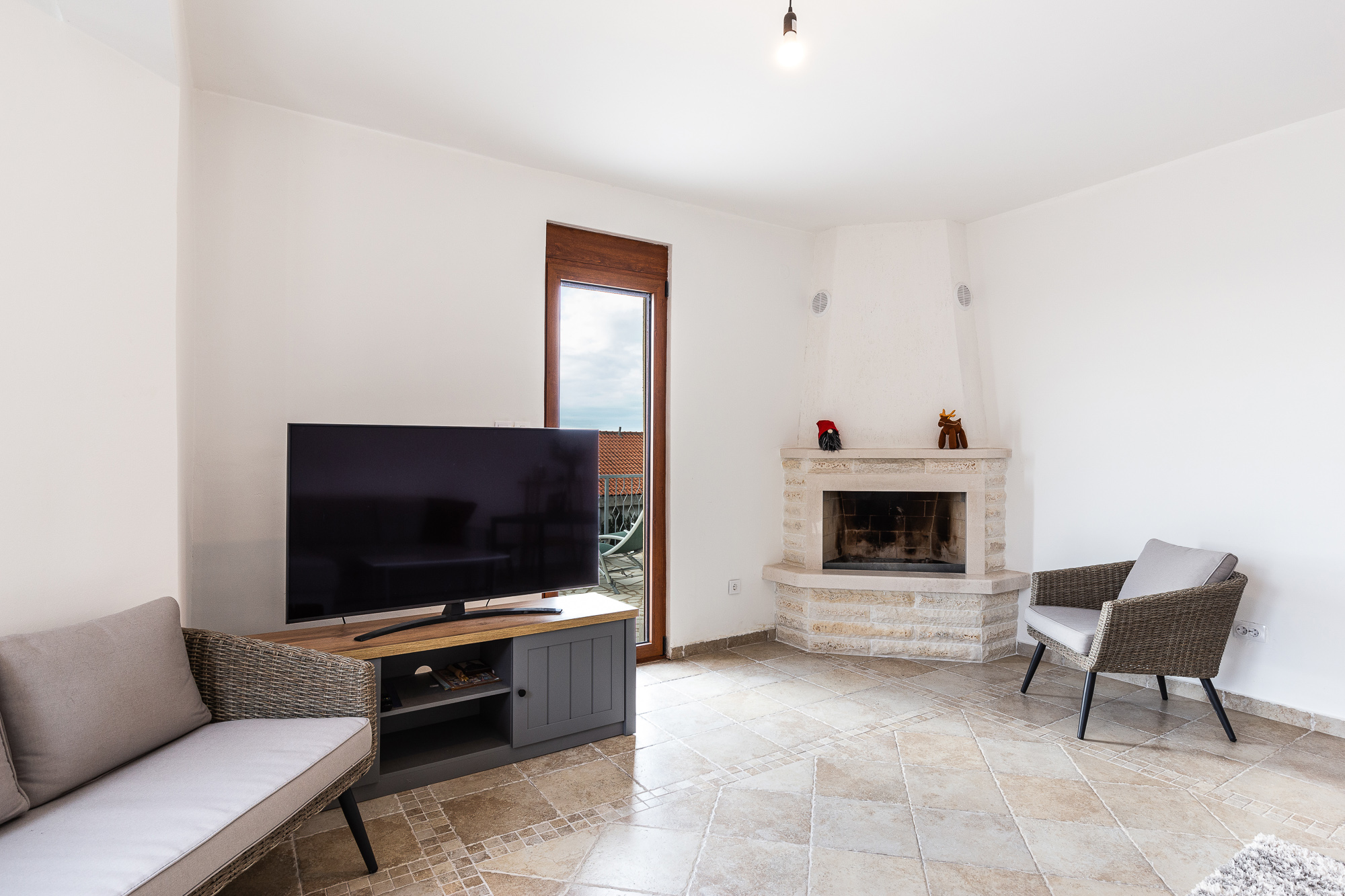 Spacious 3-Story House with Sea View in Blizikuce