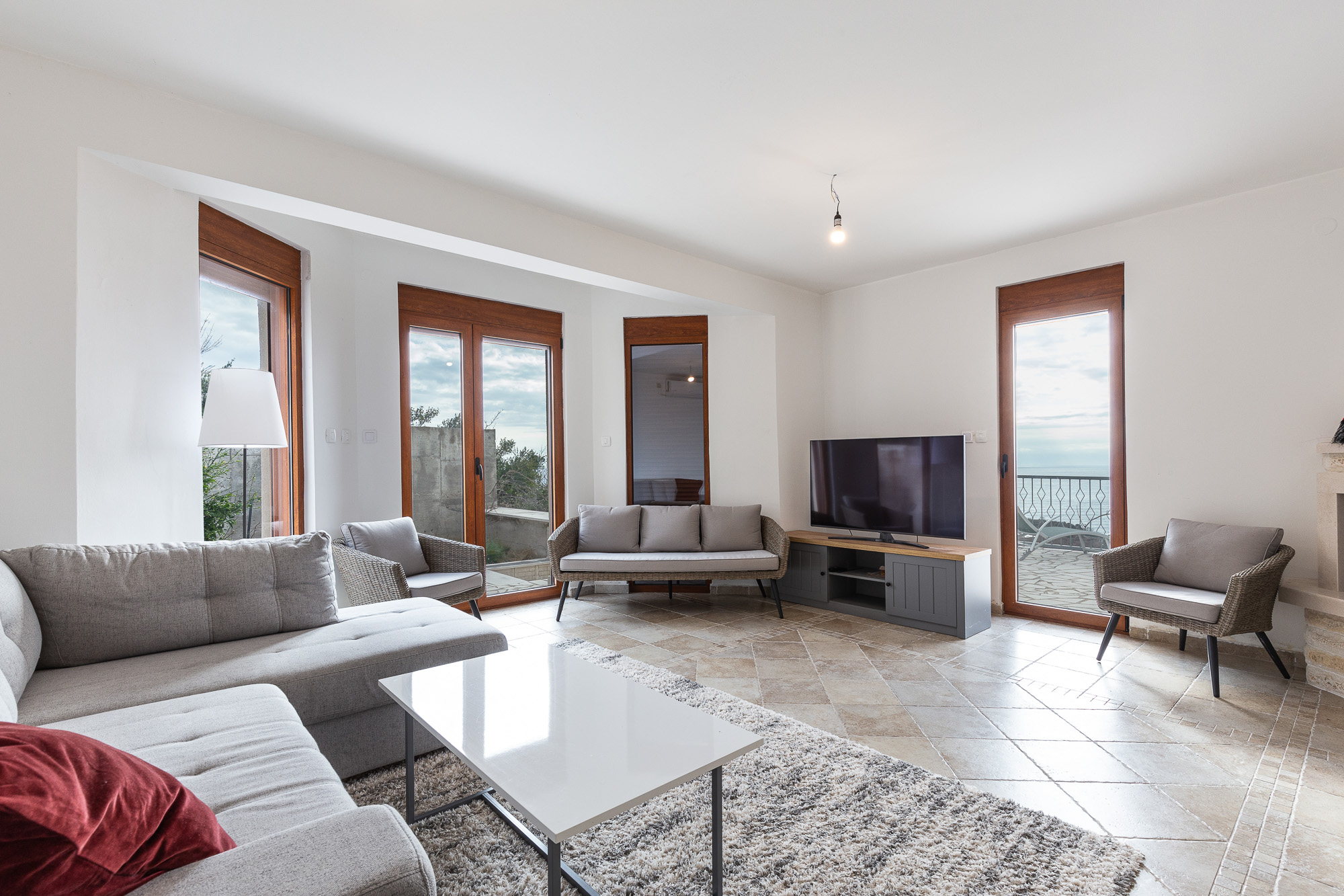 Spacious 3-Story House with Sea View in Blizikuce